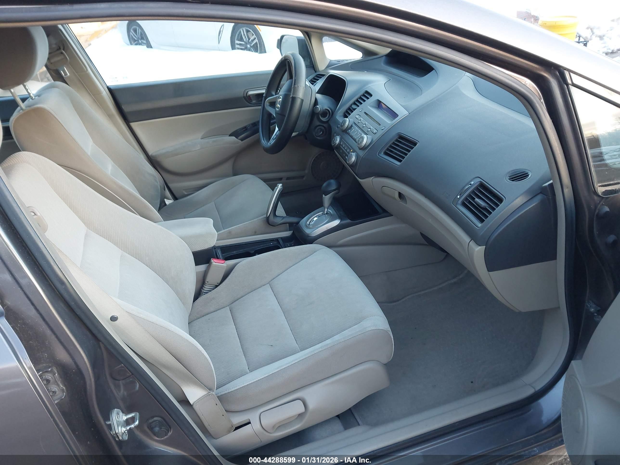 HONDA CIVIC image 5
