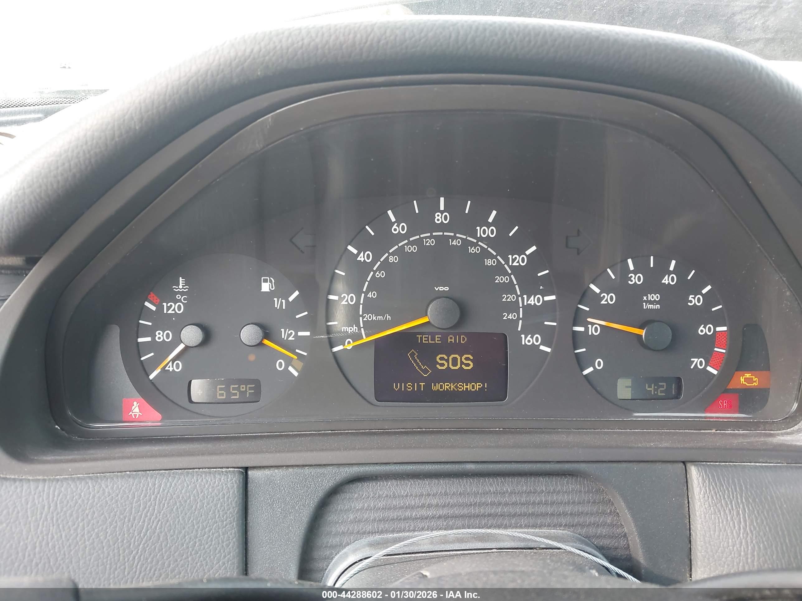 MERCEDES-BENZ E image 7
