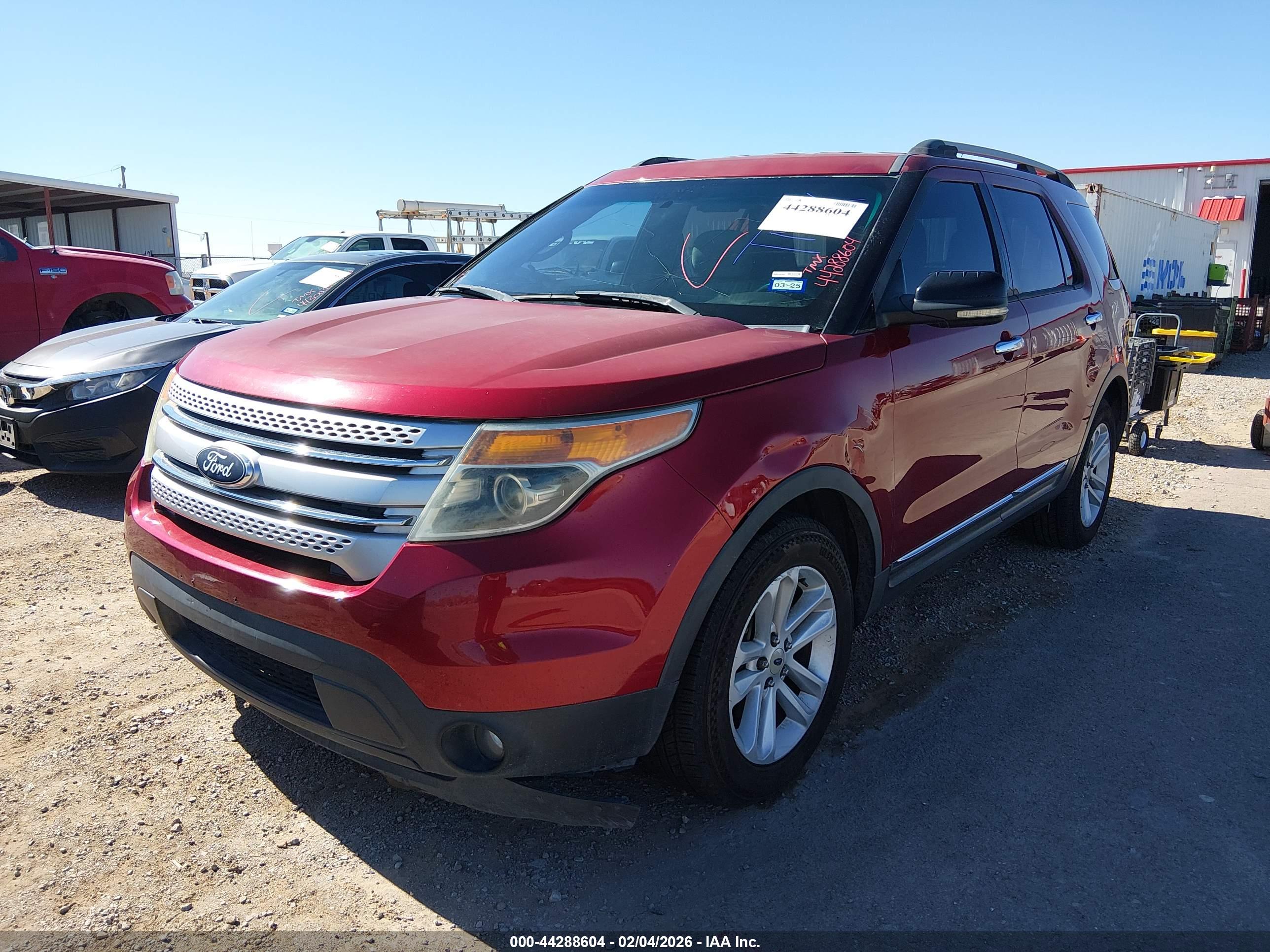 FORD EXPLORER image 2