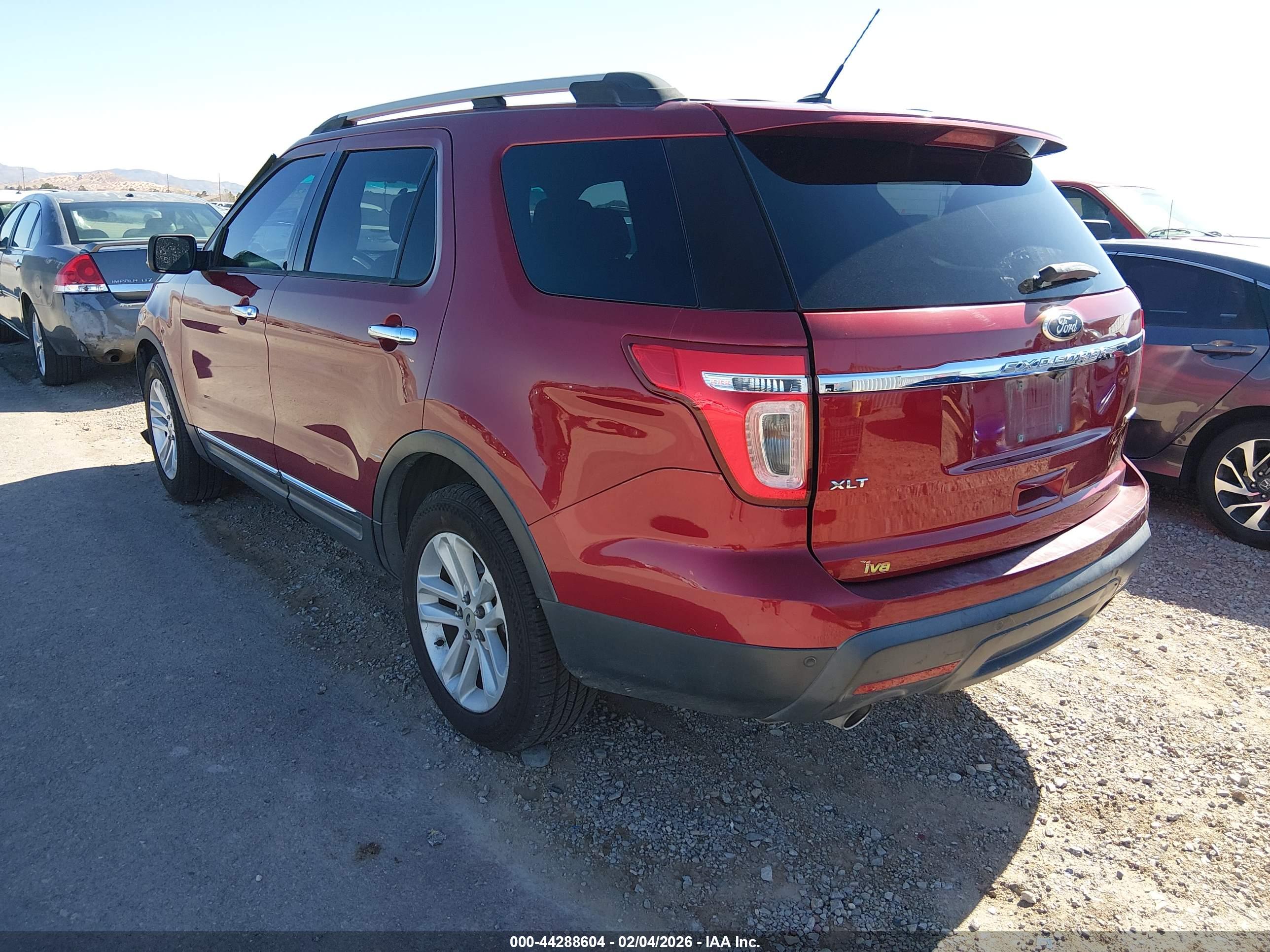 FORD EXPLORER image 3