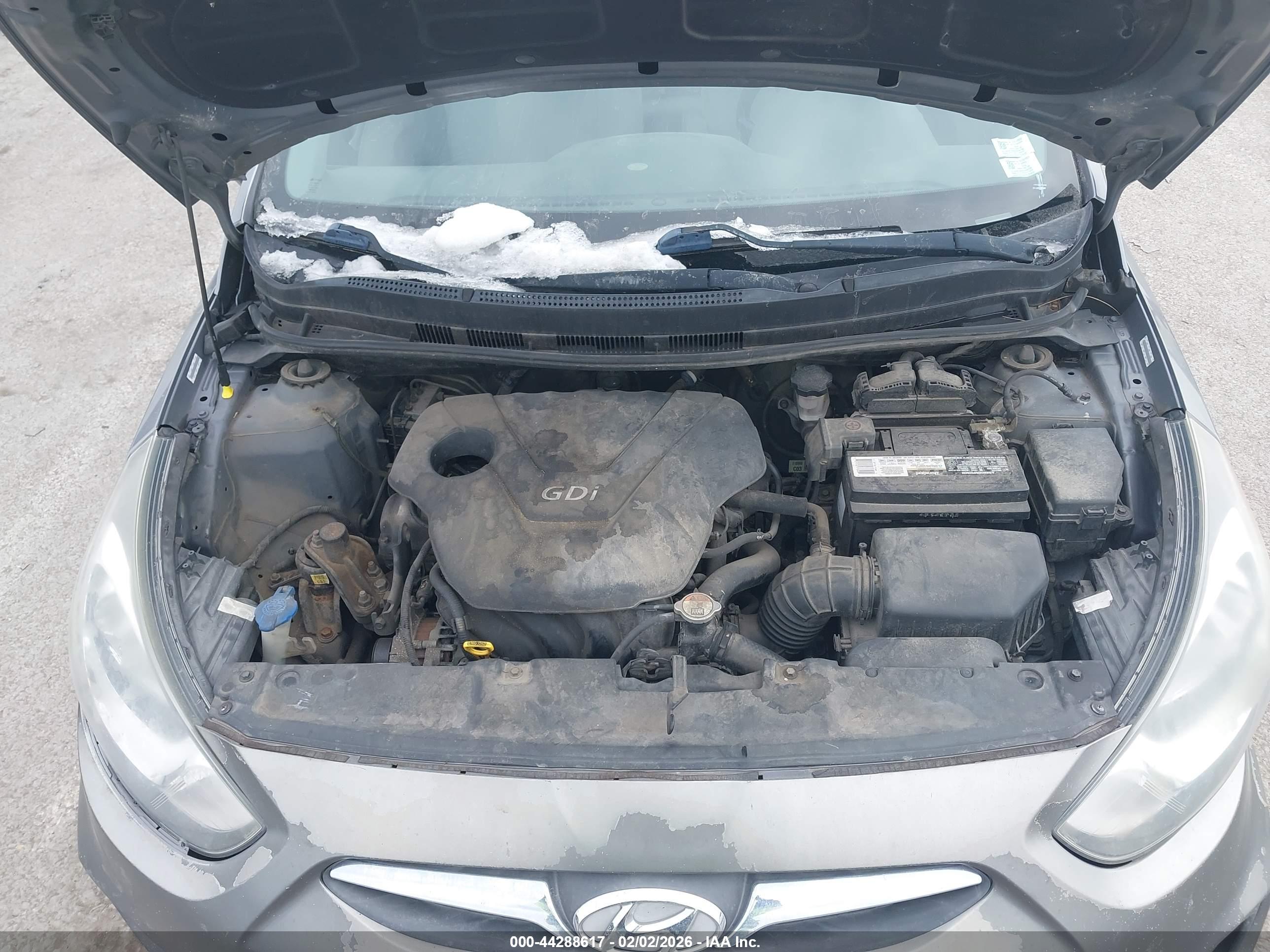 HYUNDAI ACCENT image 10