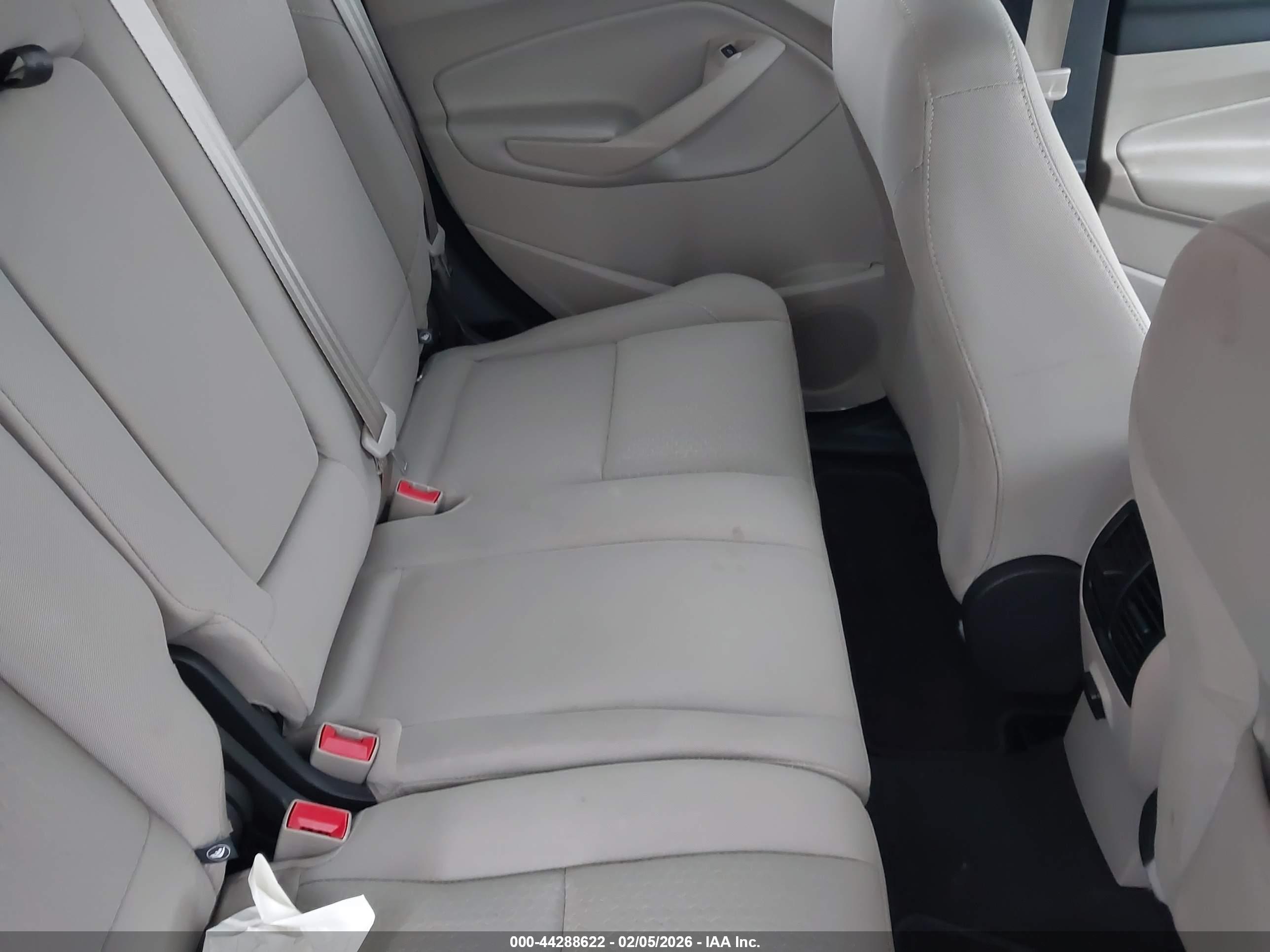 FORD ESCAPE image 8