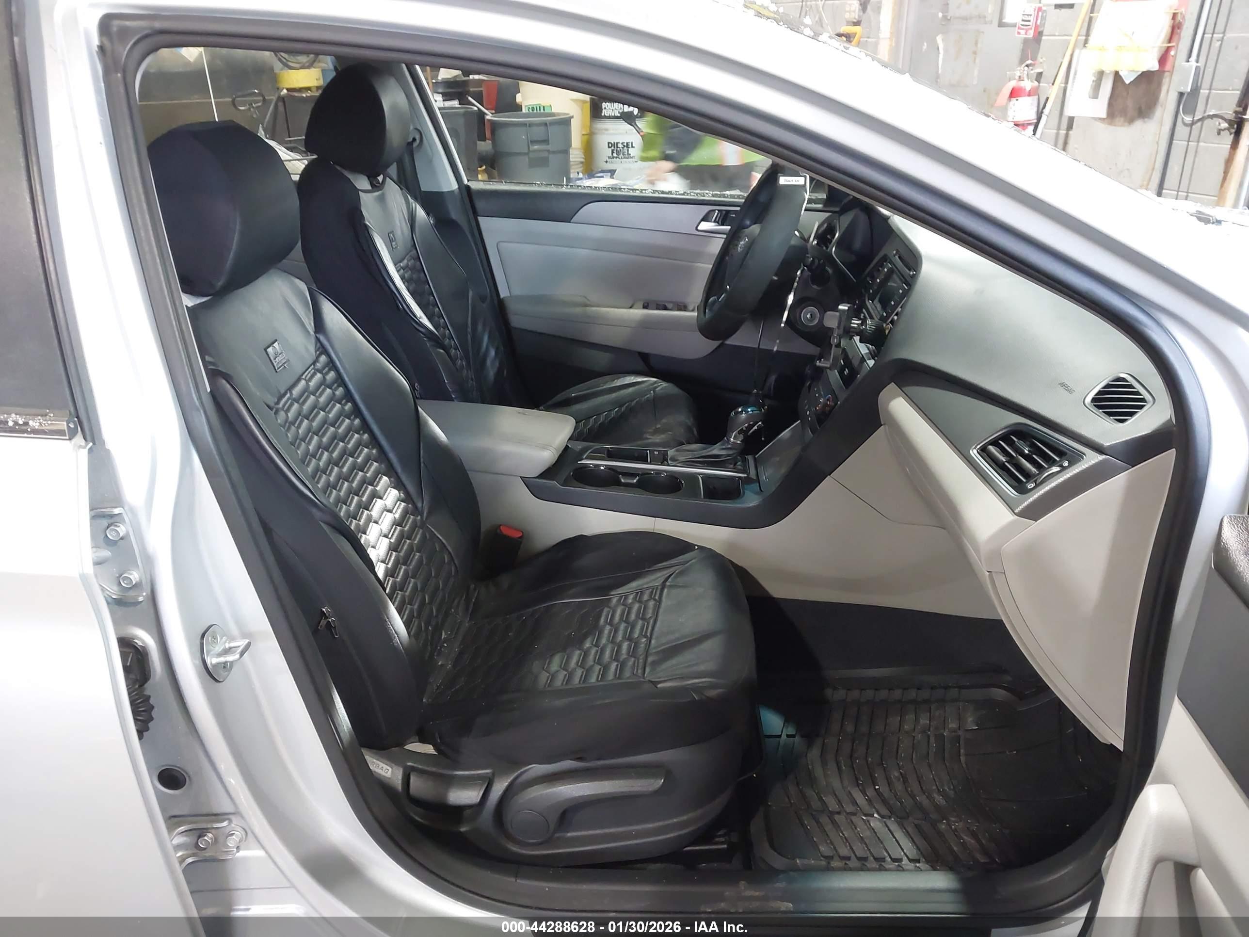 HYUNDAI SONATA image 5