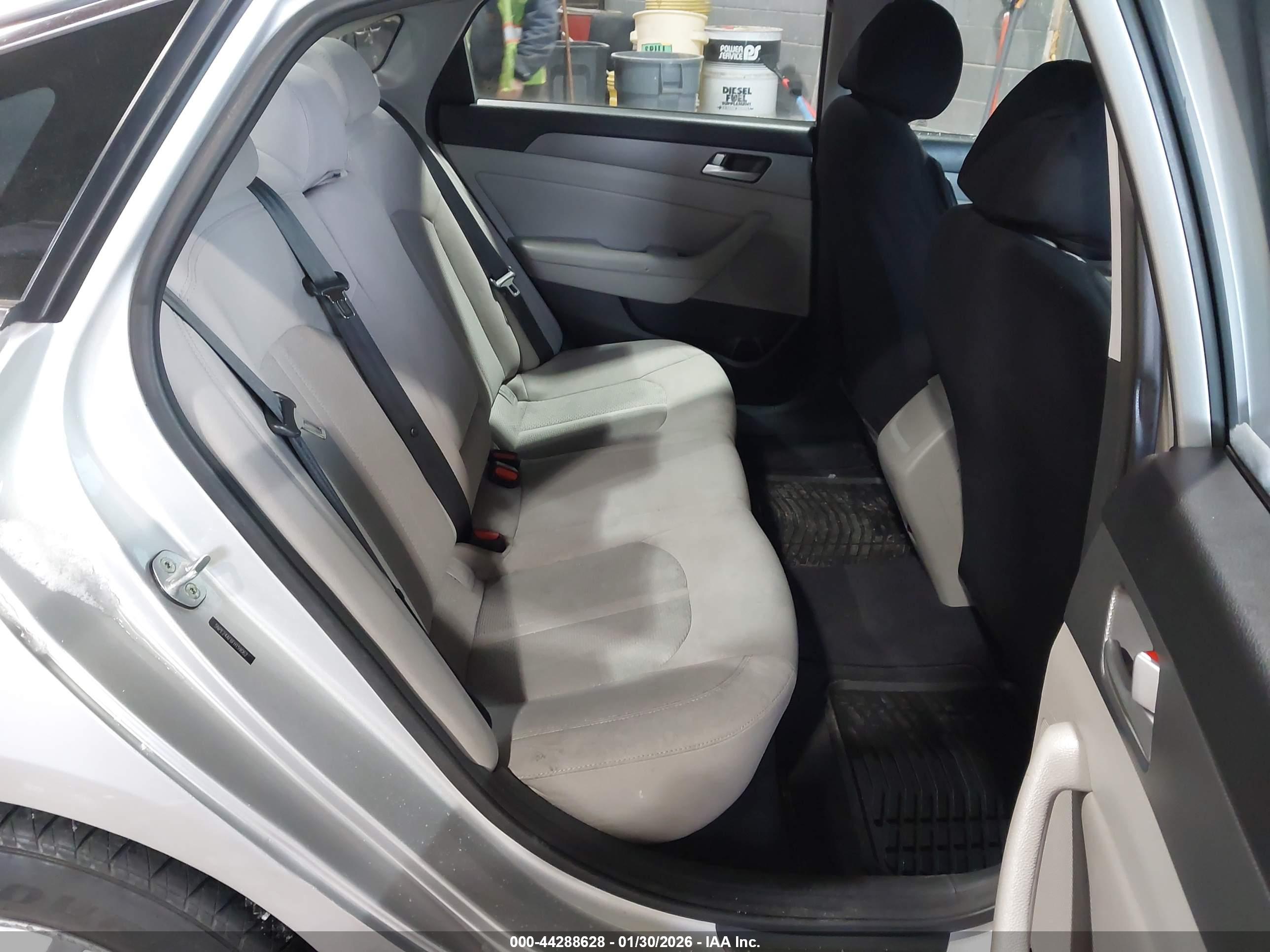 HYUNDAI SONATA image 8
