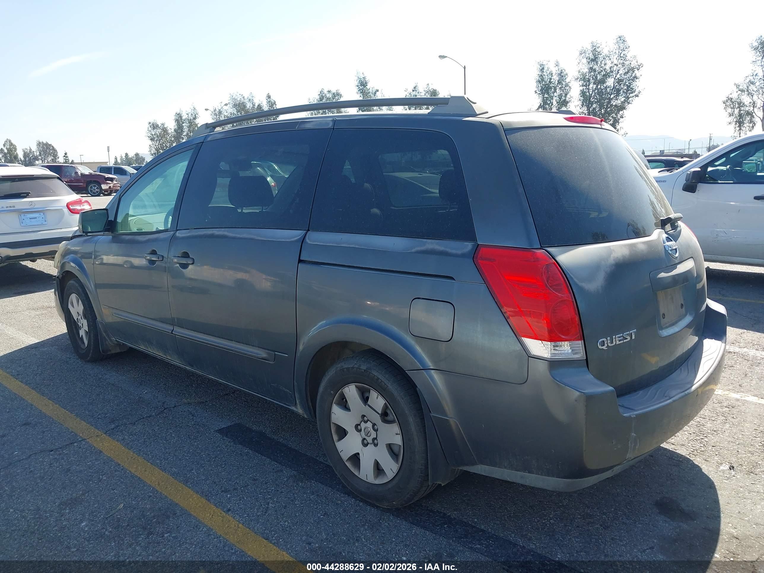 NISSAN QUEST image 3