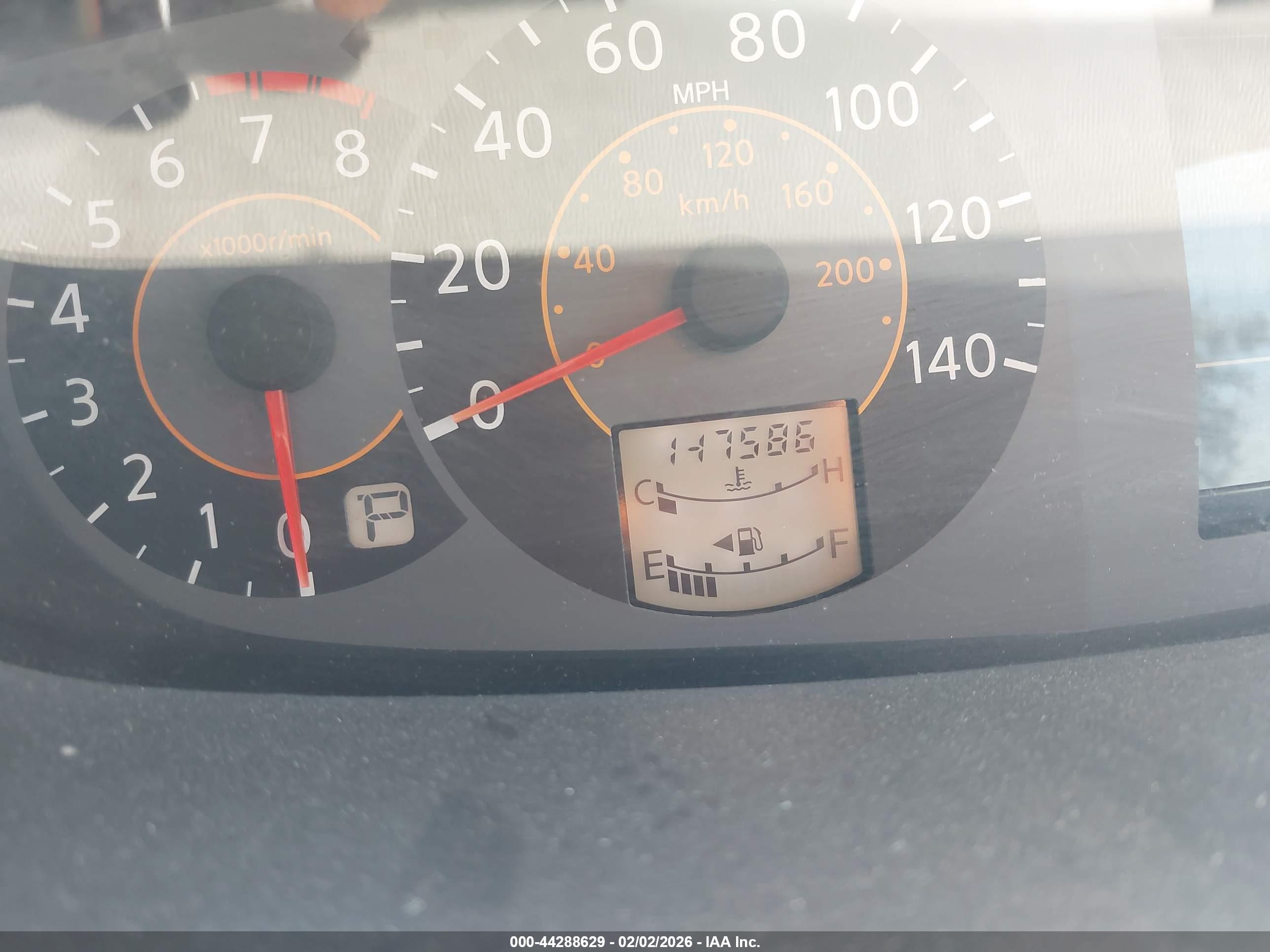 NISSAN QUEST image 7