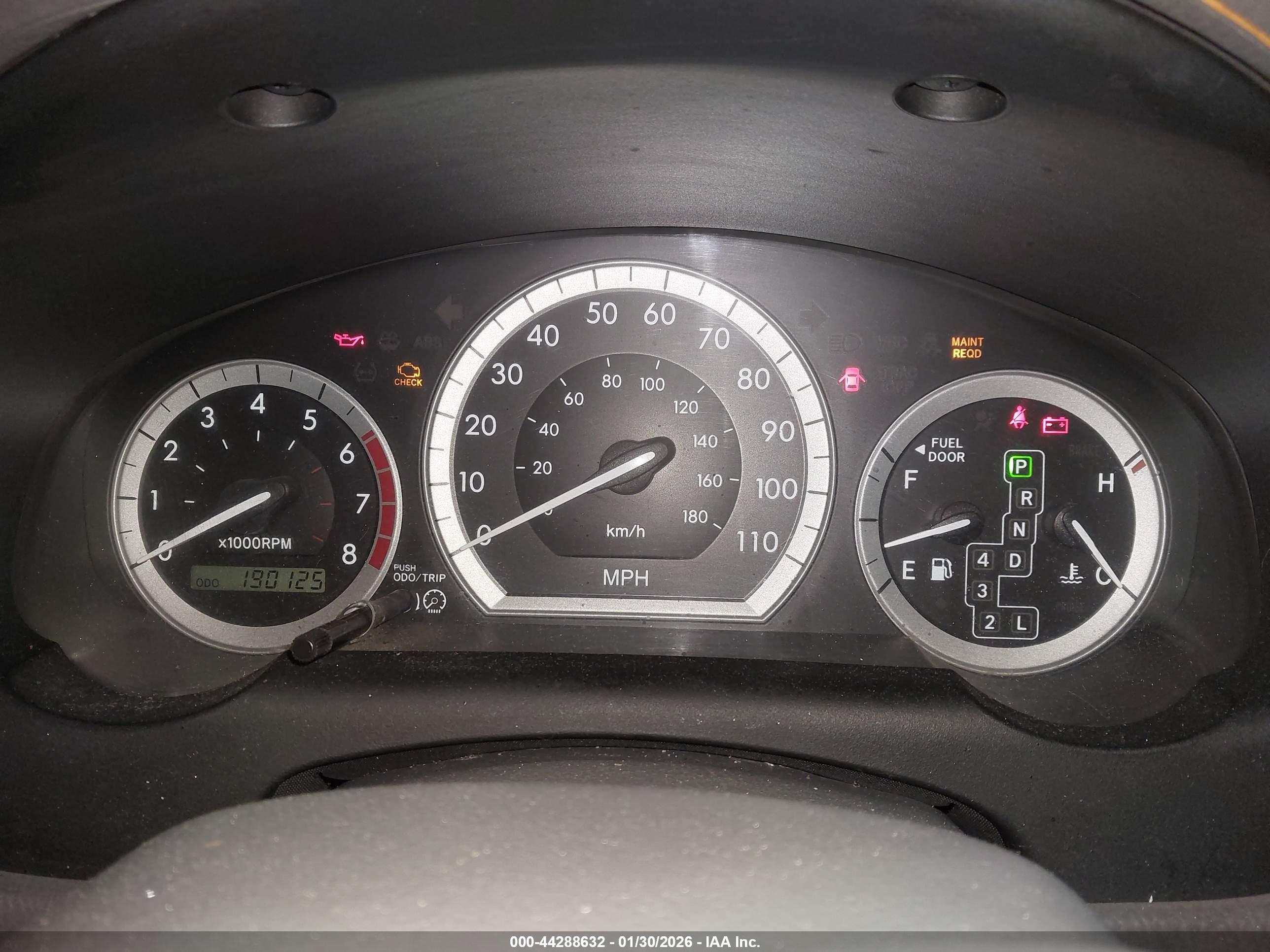 TOYOTA SIENNA image 7