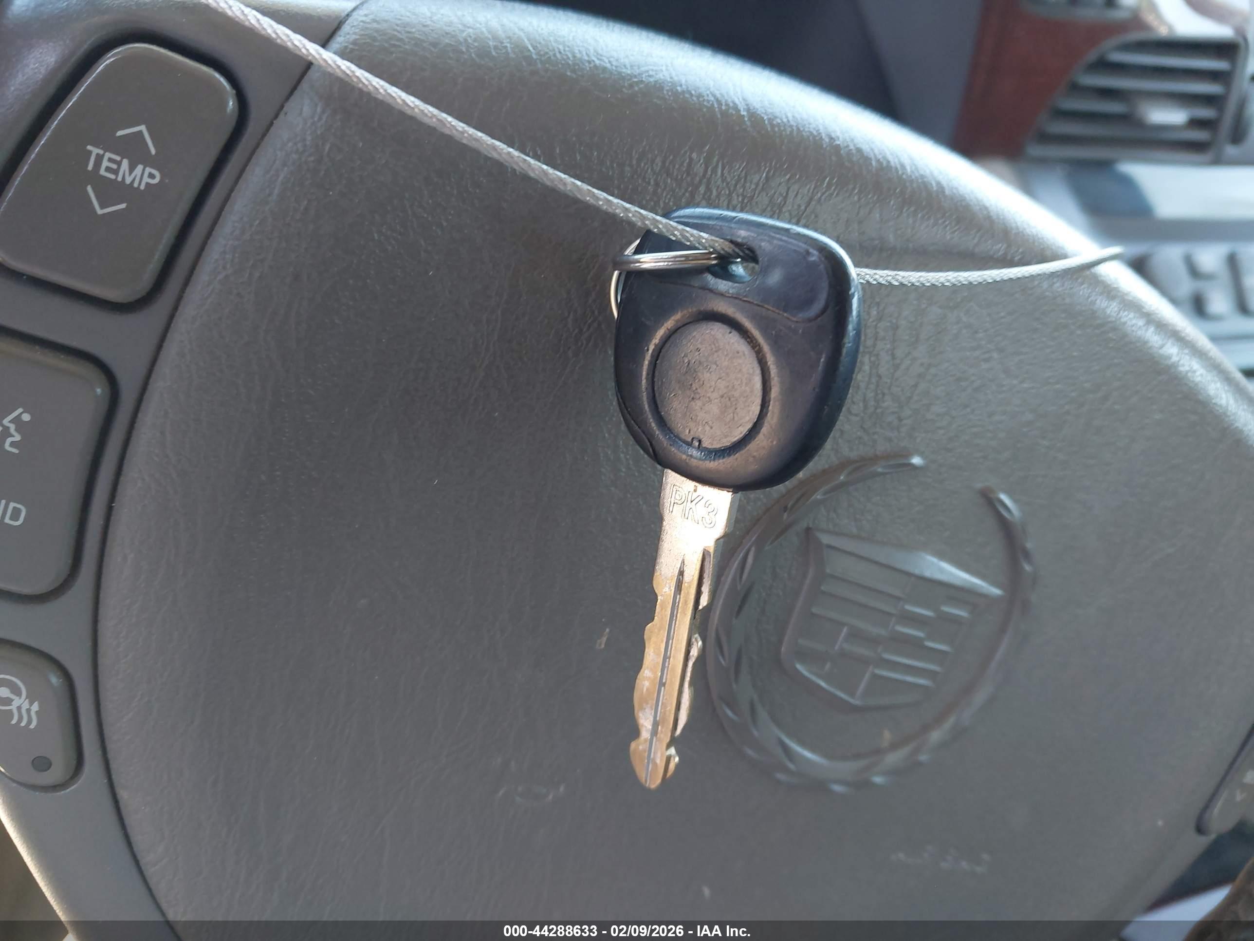 CADILLAC DEVILLE image 11