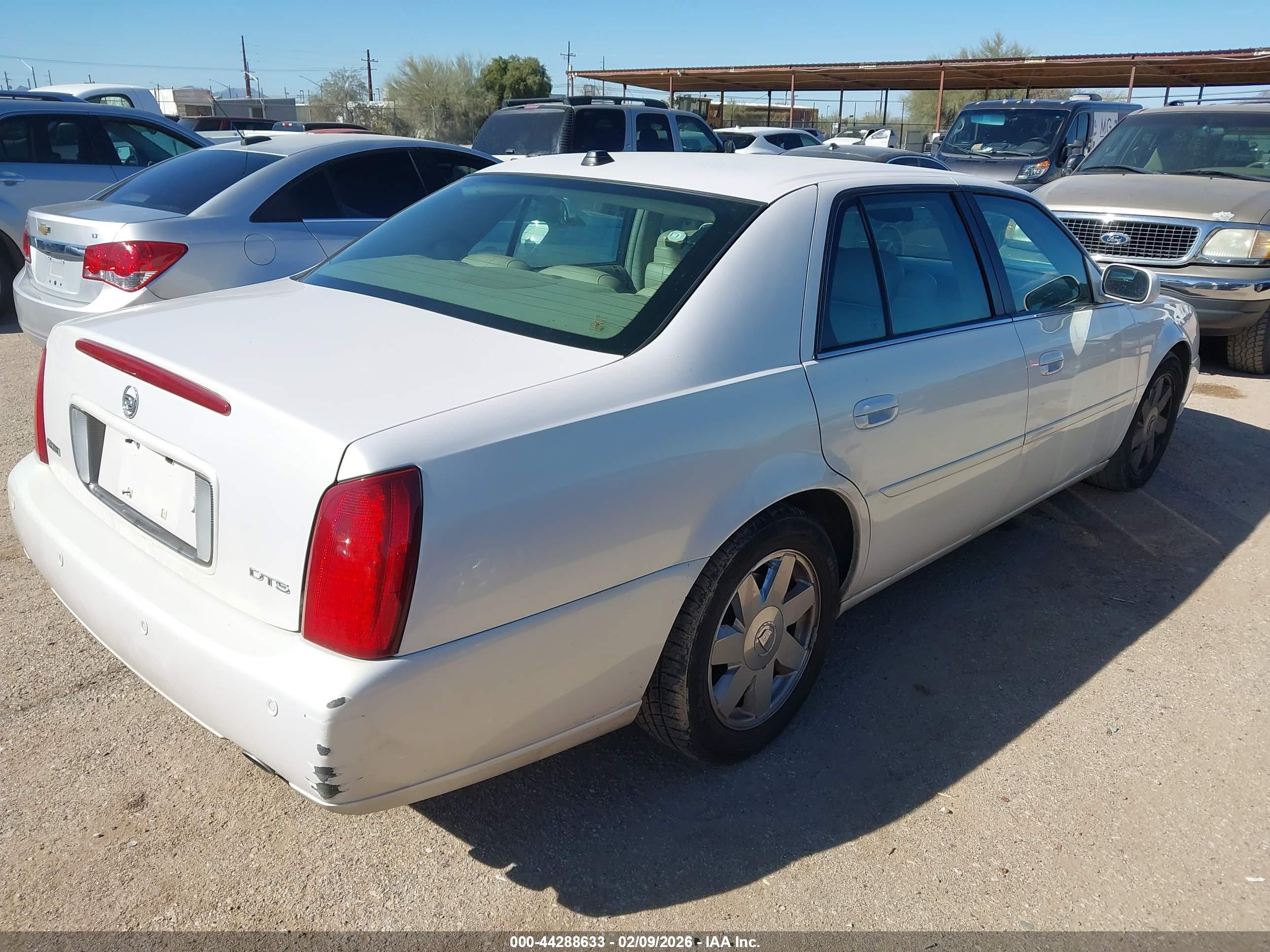 CADILLAC DEVILLE image 4