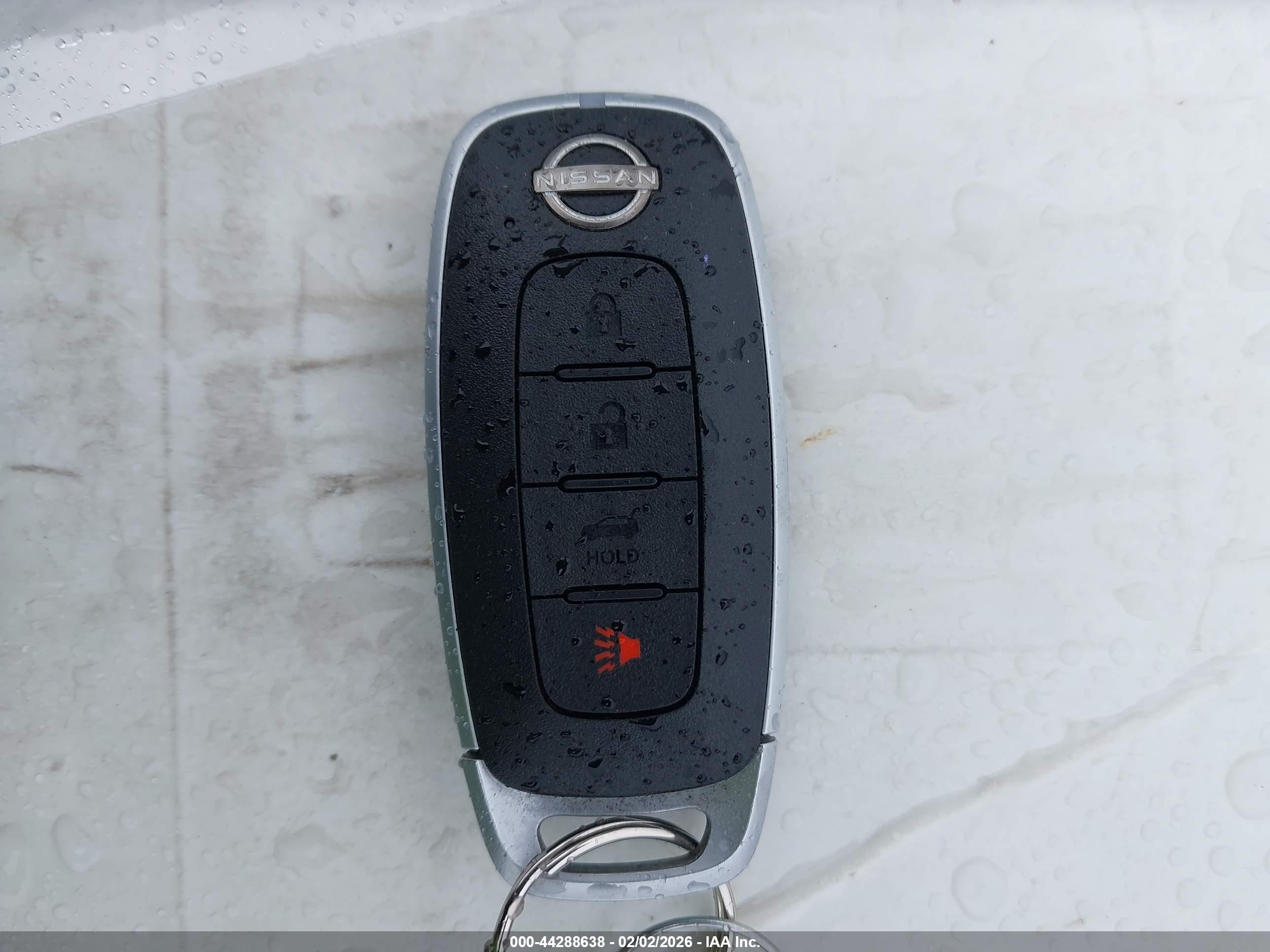 NISSAN ARIYA image 11