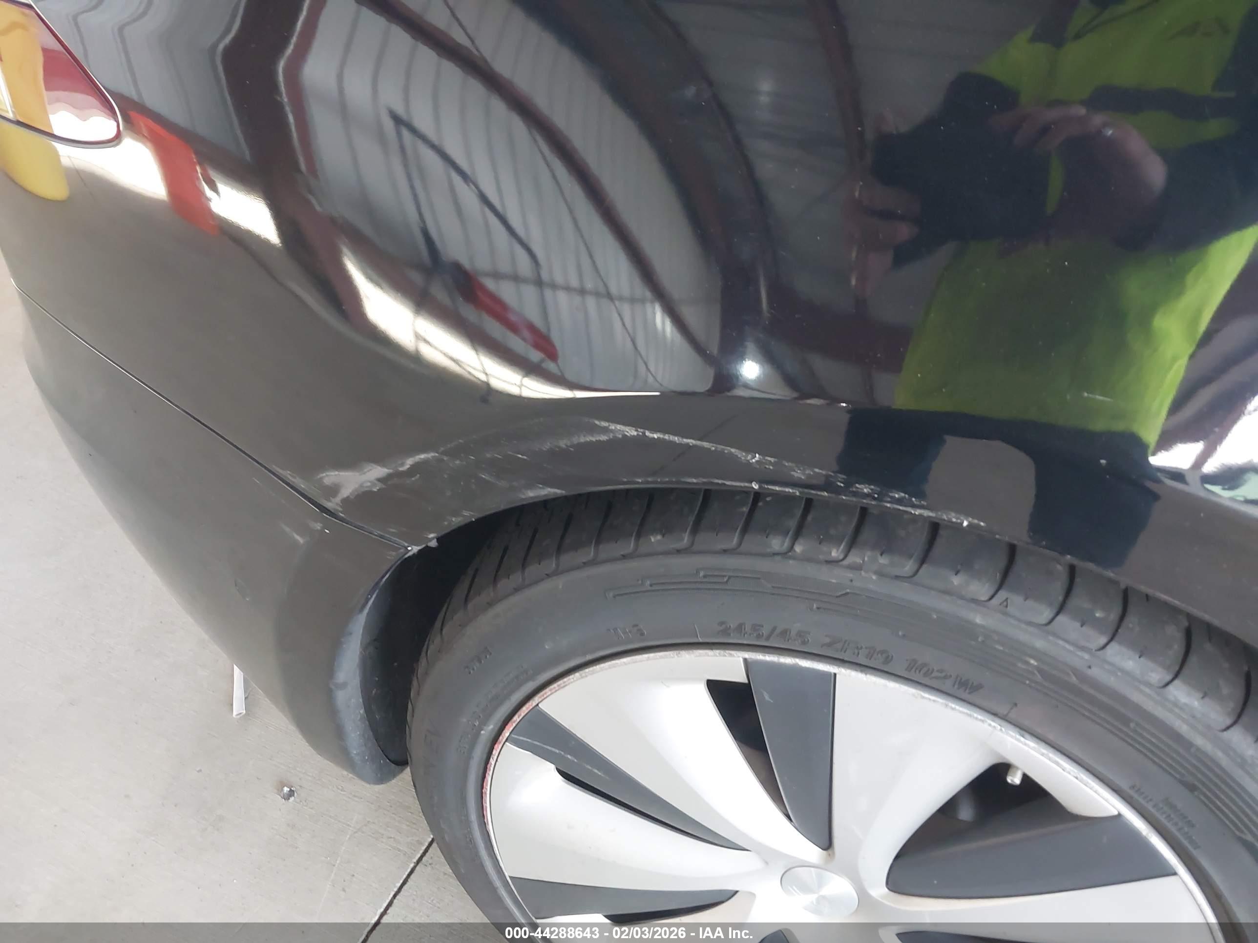 TESLA MODEL image 6