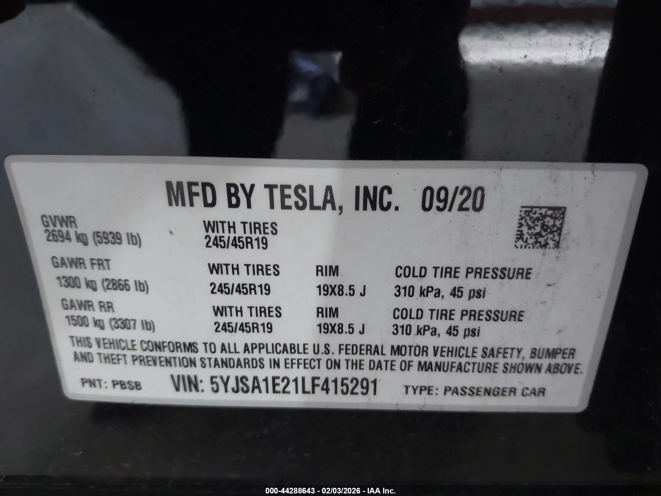 TESLA MODEL image 9