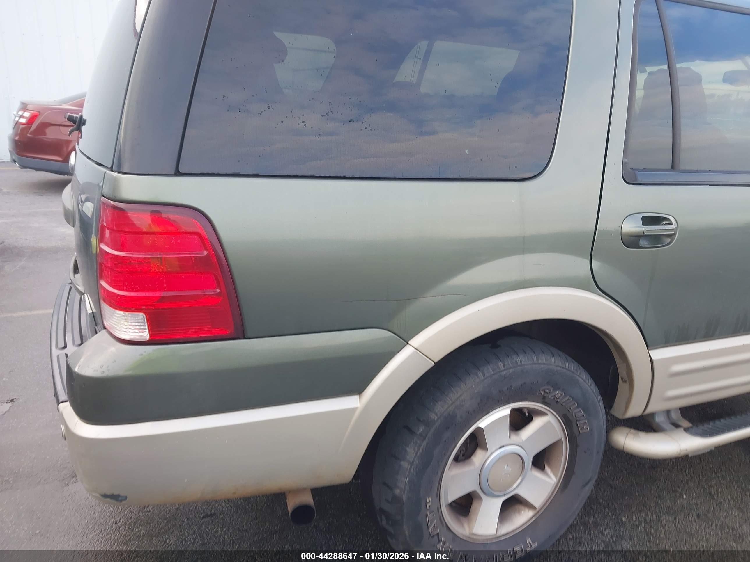 FORD EXPEDITION image 6