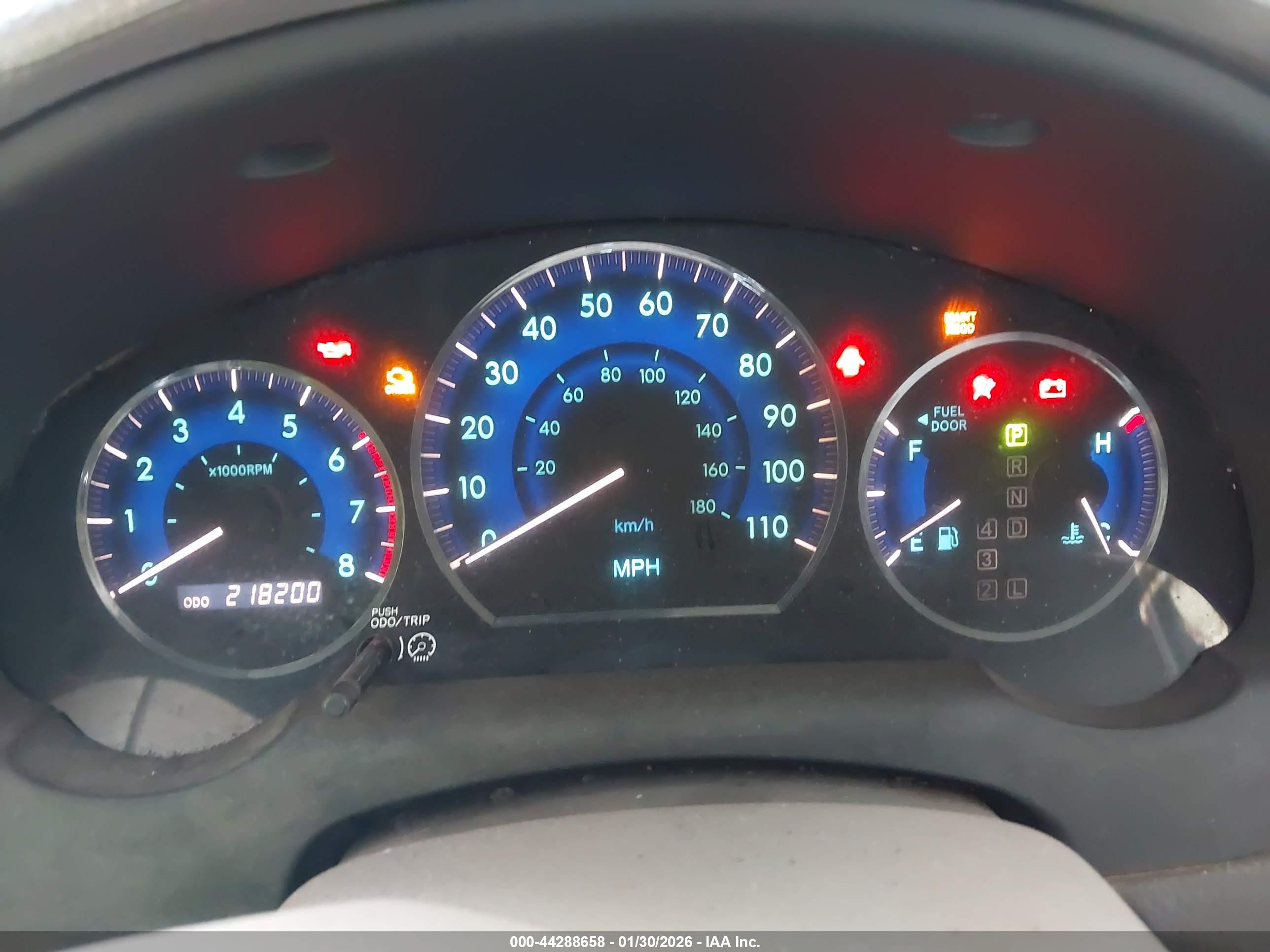 TOYOTA SIENNA image 7