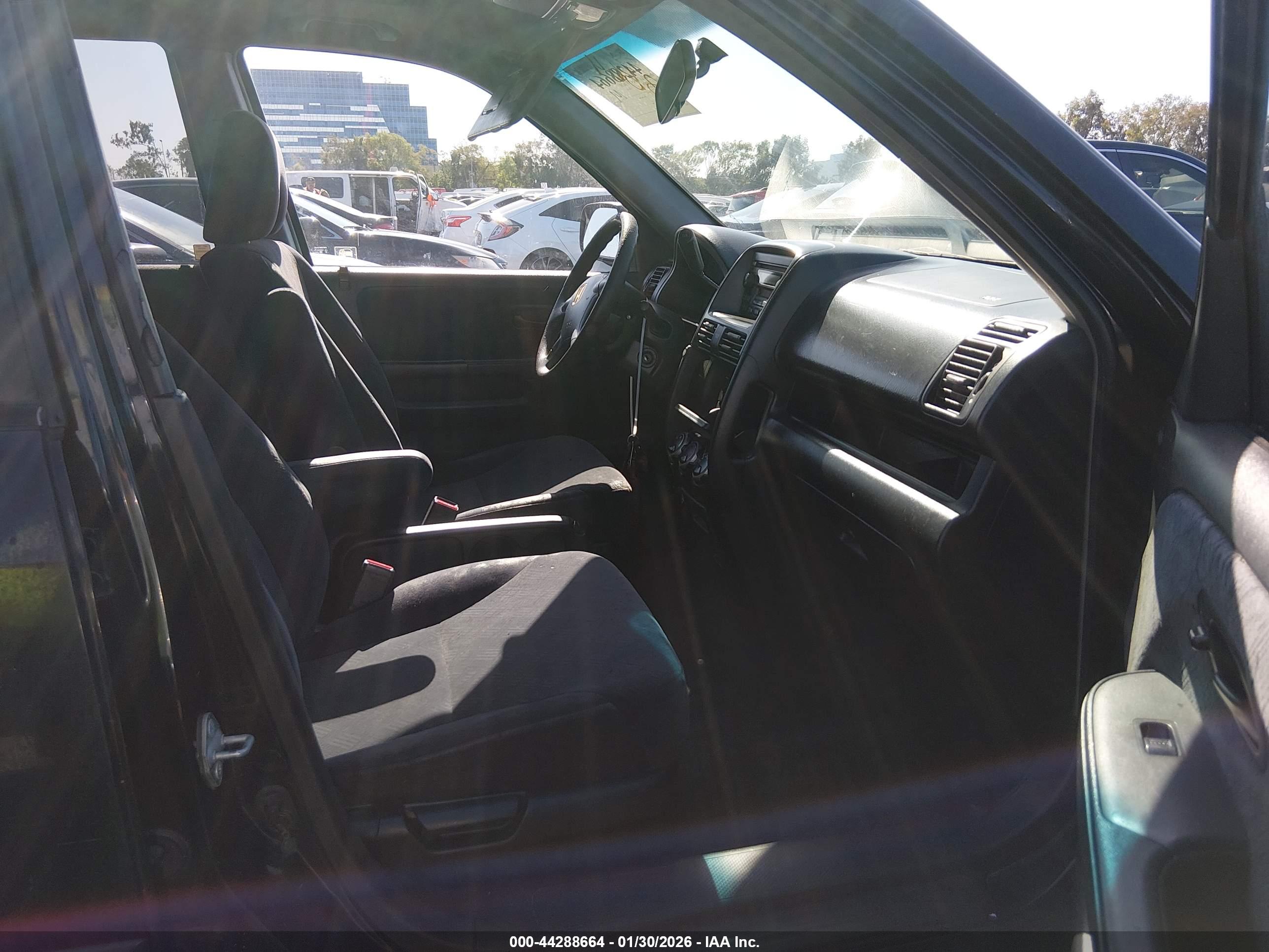 HONDA CR-V image 5