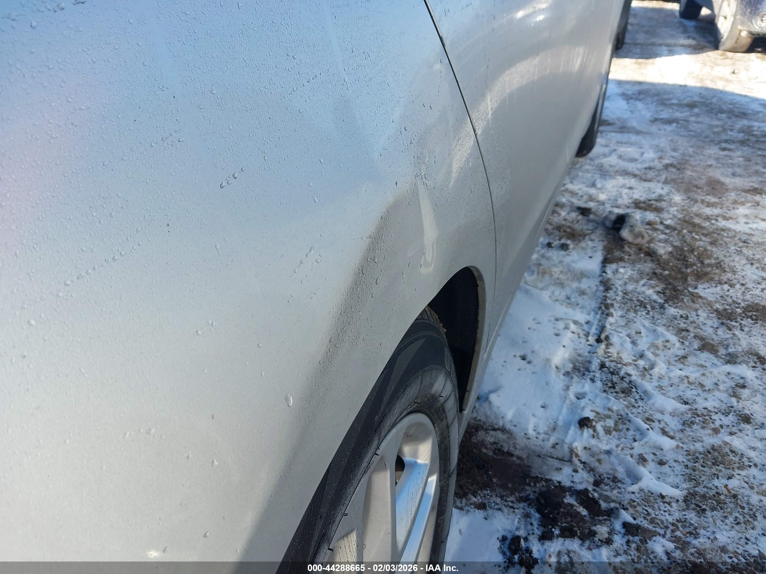 FORD FUSION image 6