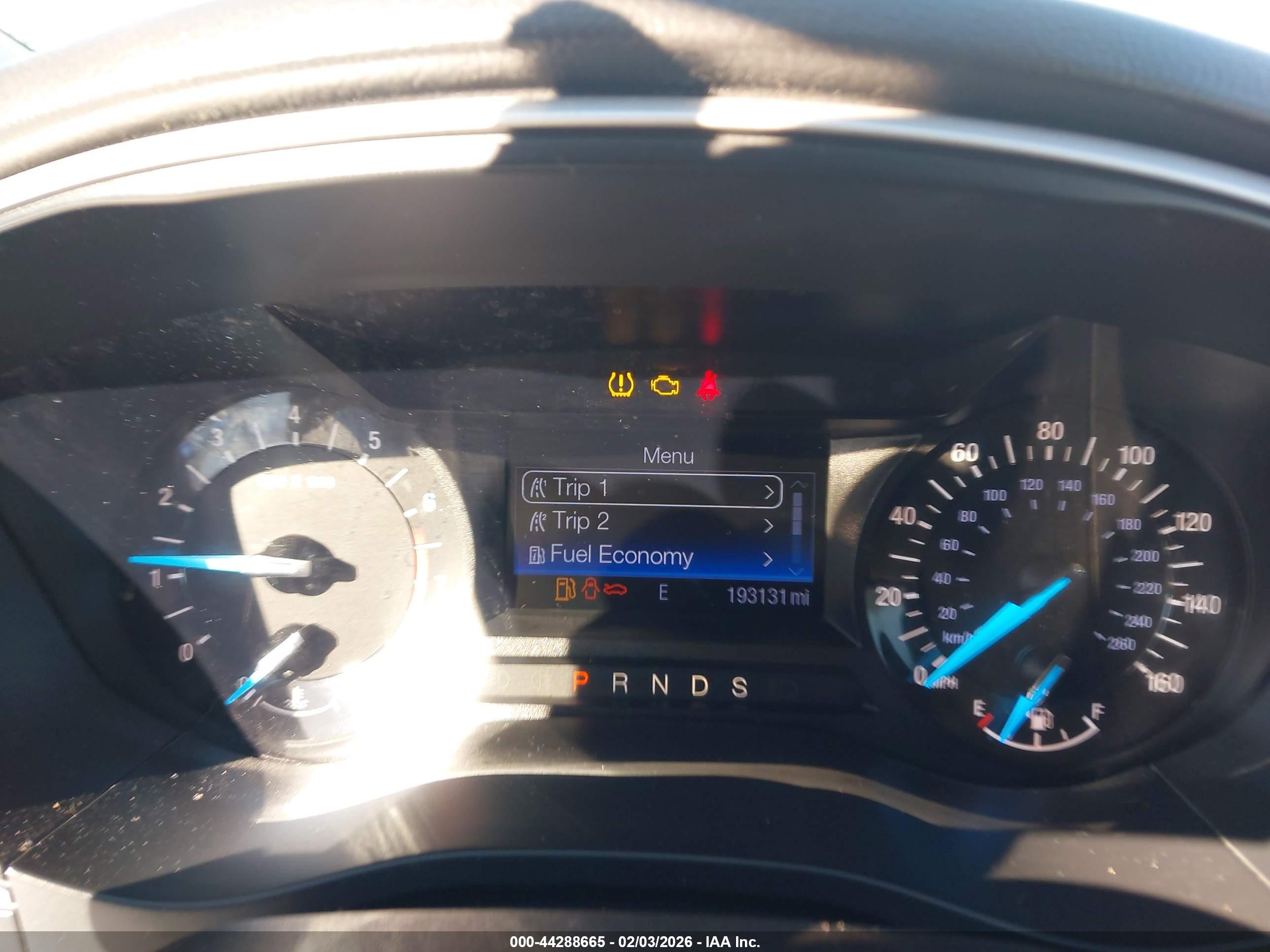 FORD FUSION image 7