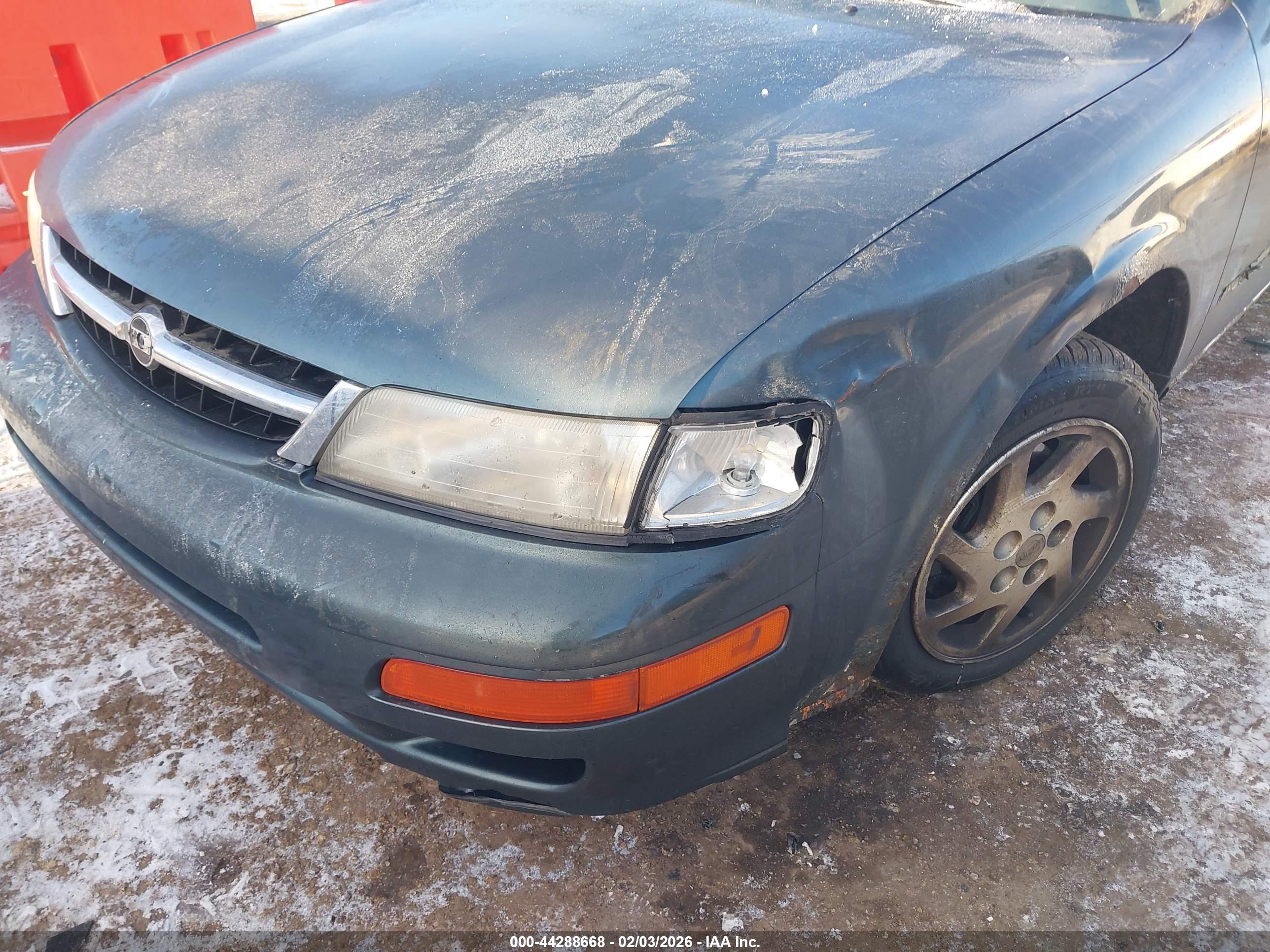 NISSAN MAXIMA image 6