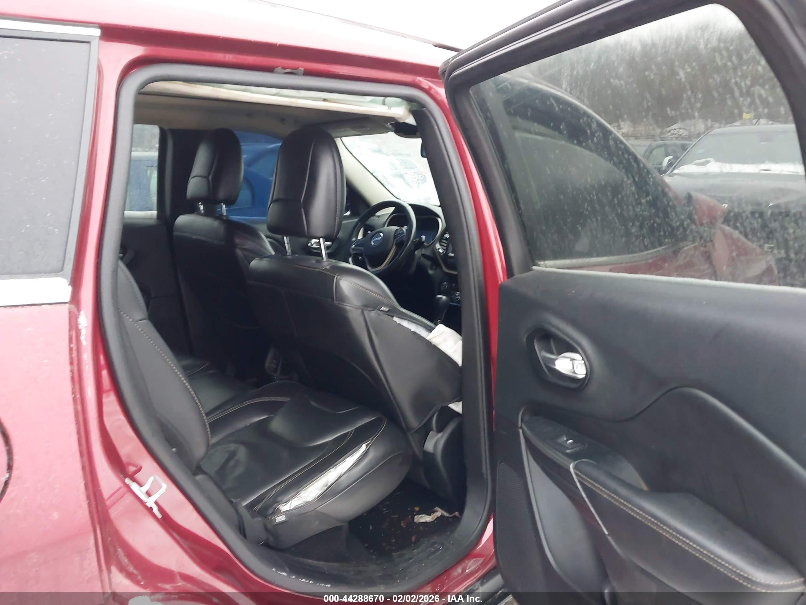 JEEP CHEROKEE image 8