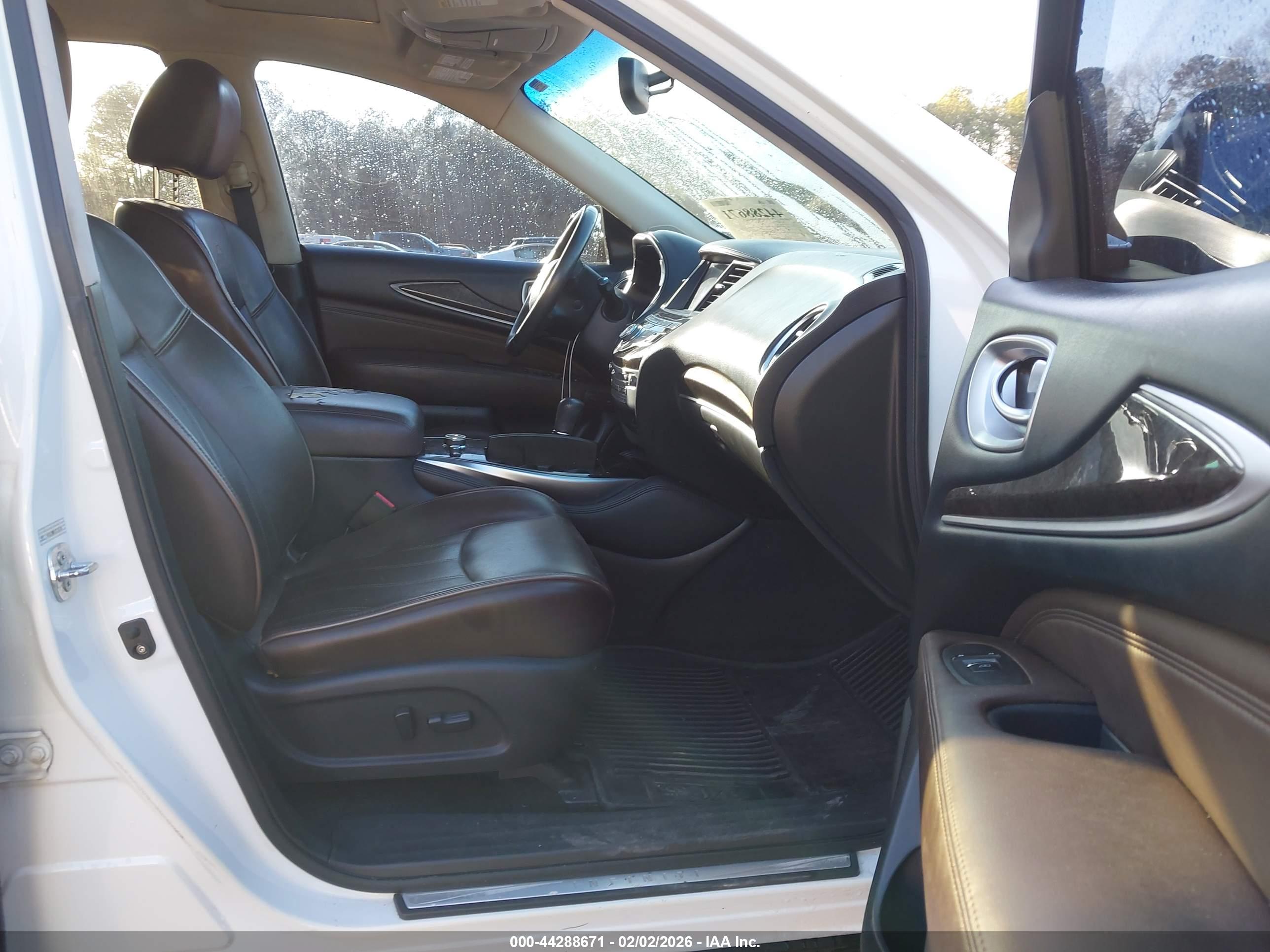 INFINITI JX35 image 5