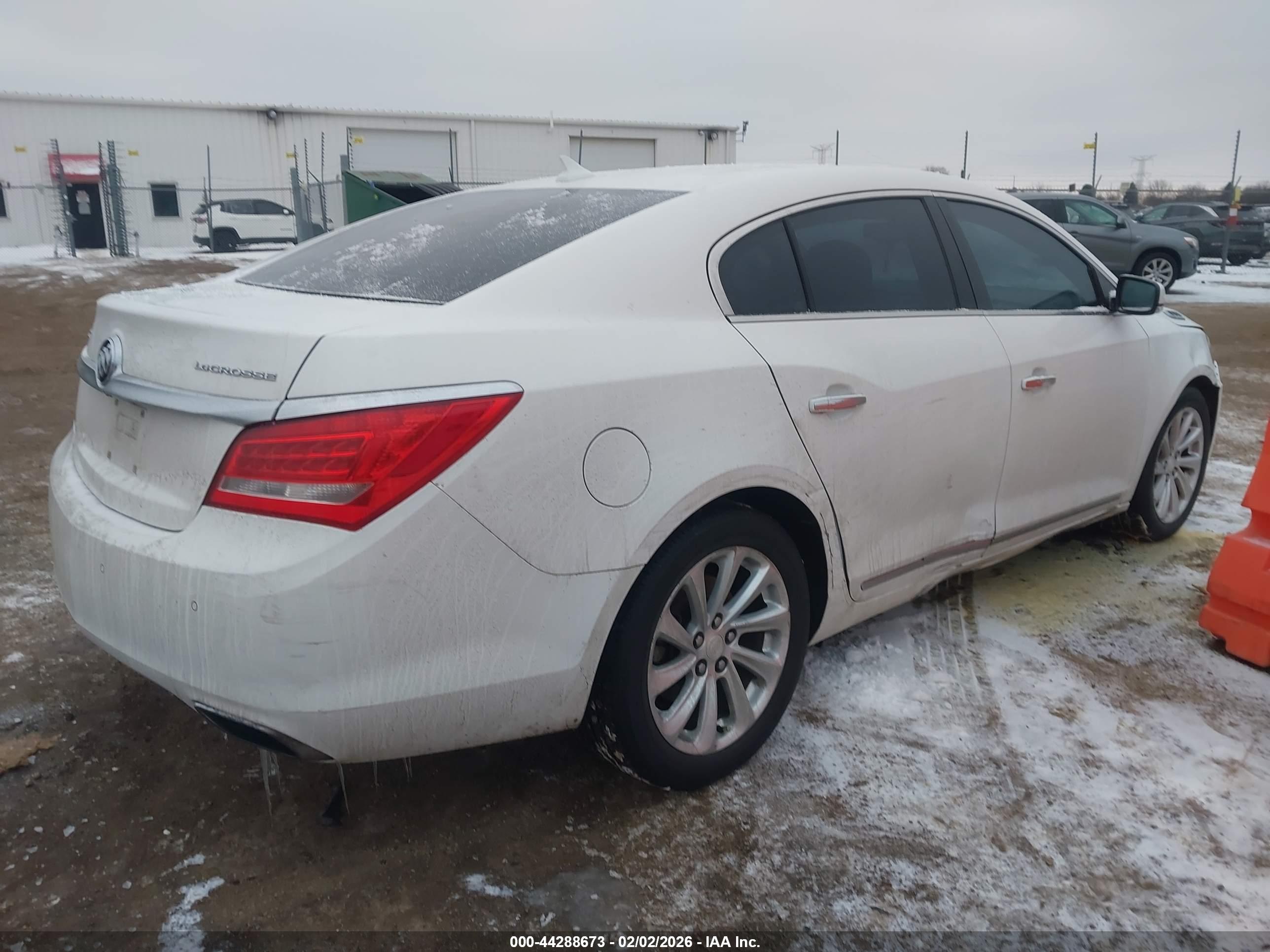 BUICK LACROSSE image 4