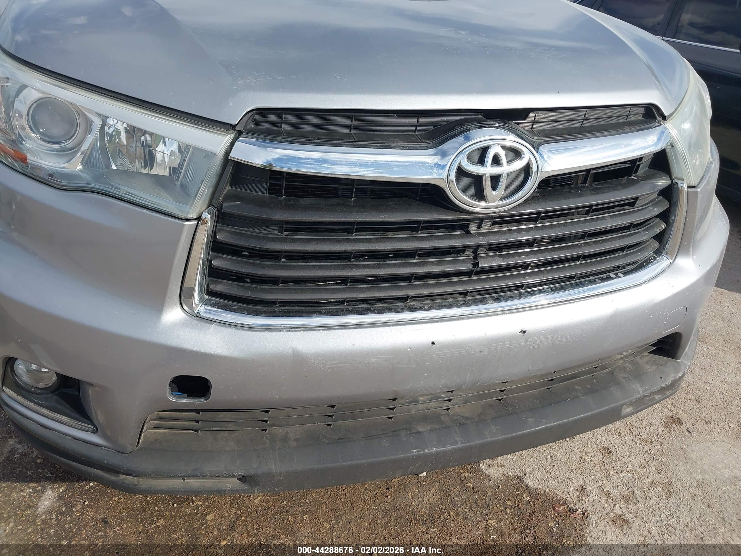 TOYOTA HIGHLANDER image 6