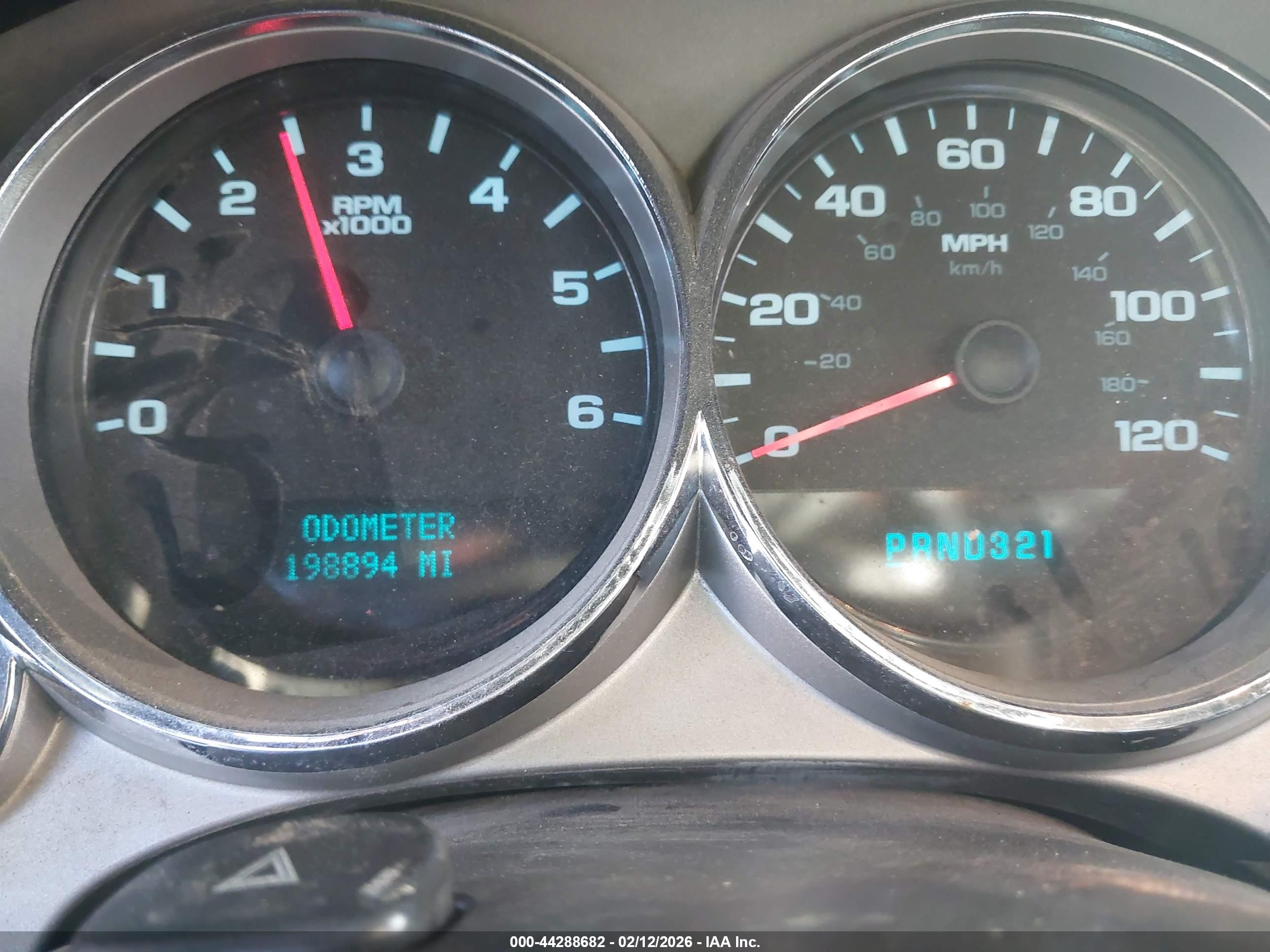 CHEVROLET SILVERADO image 7
