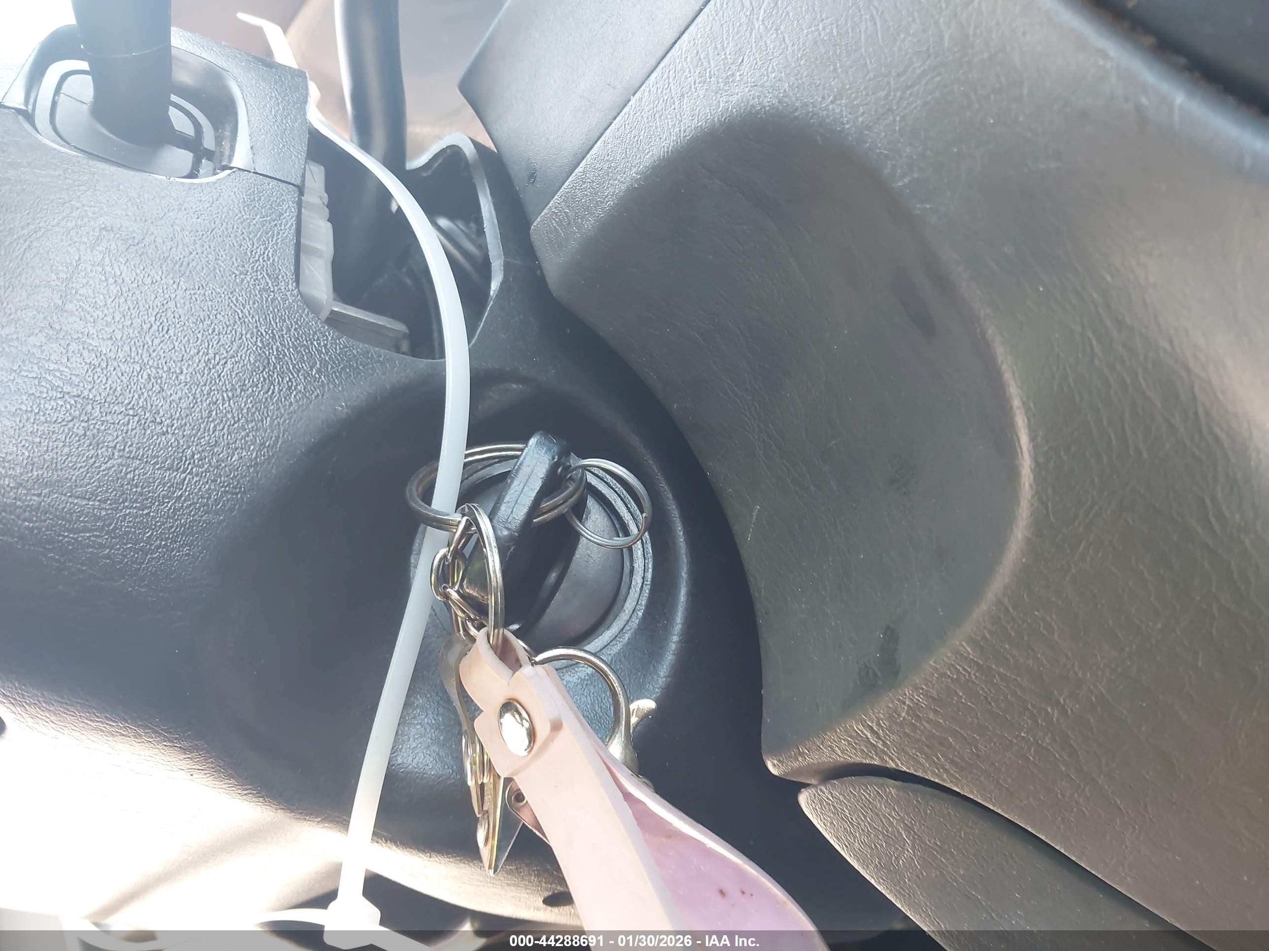 FORD ESCAPE image 11