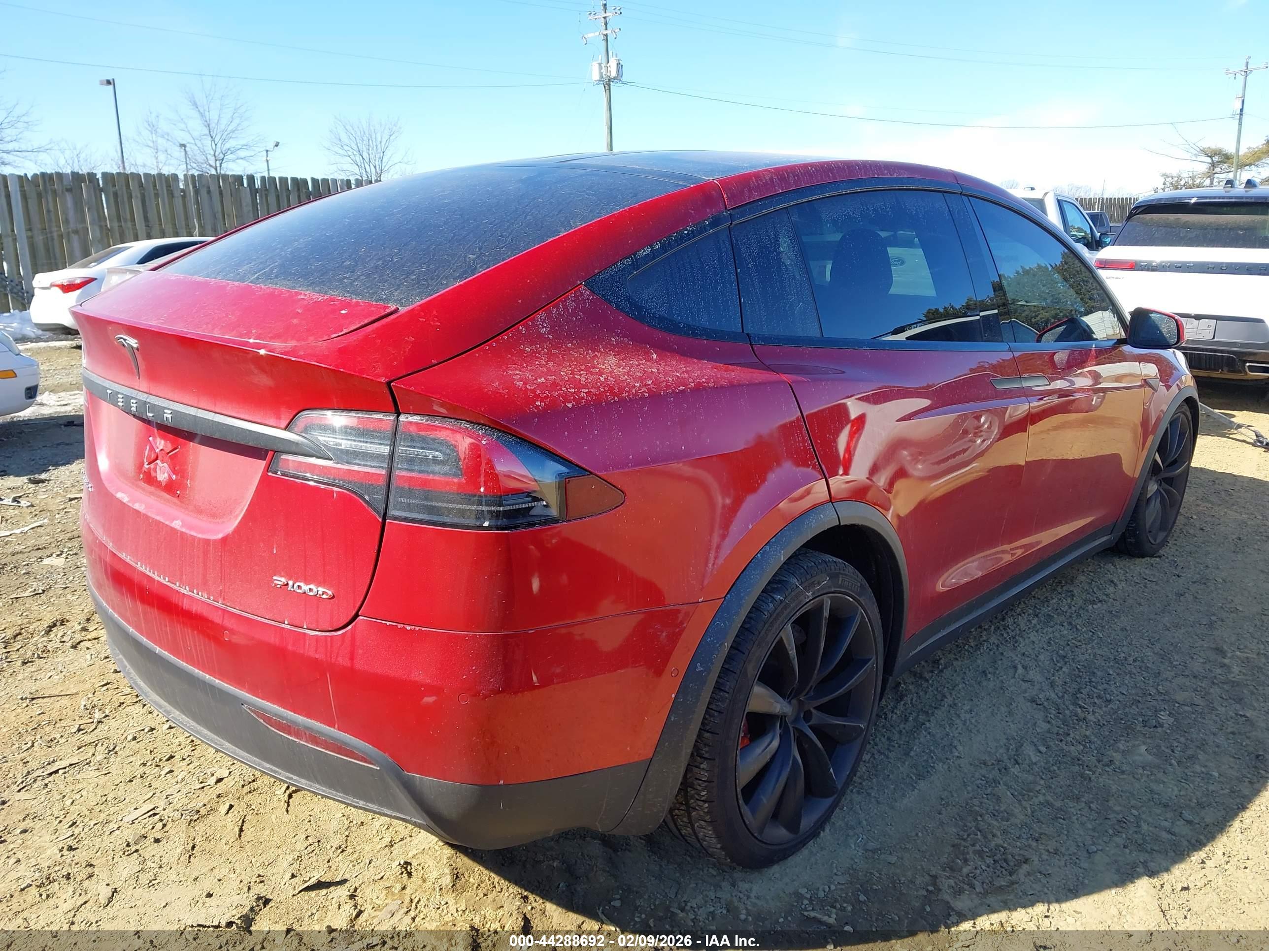 TESLA MODEL image 4
