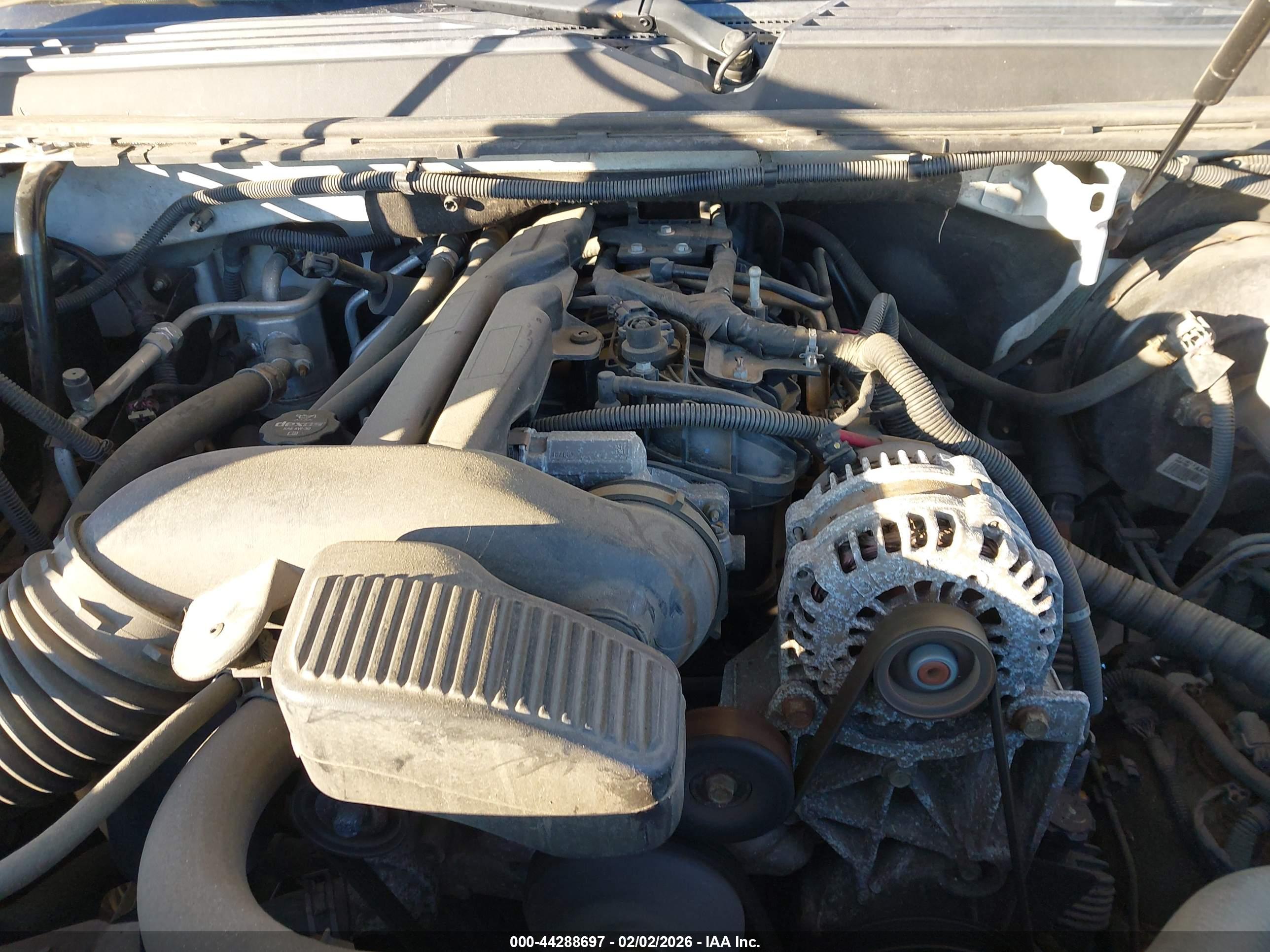 CHEVROLET SUBURBAN image 10
