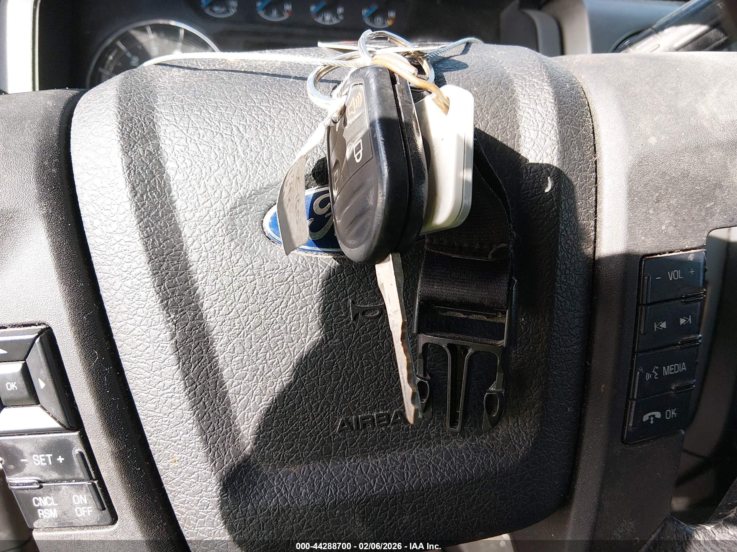 FORD F-150 image 11