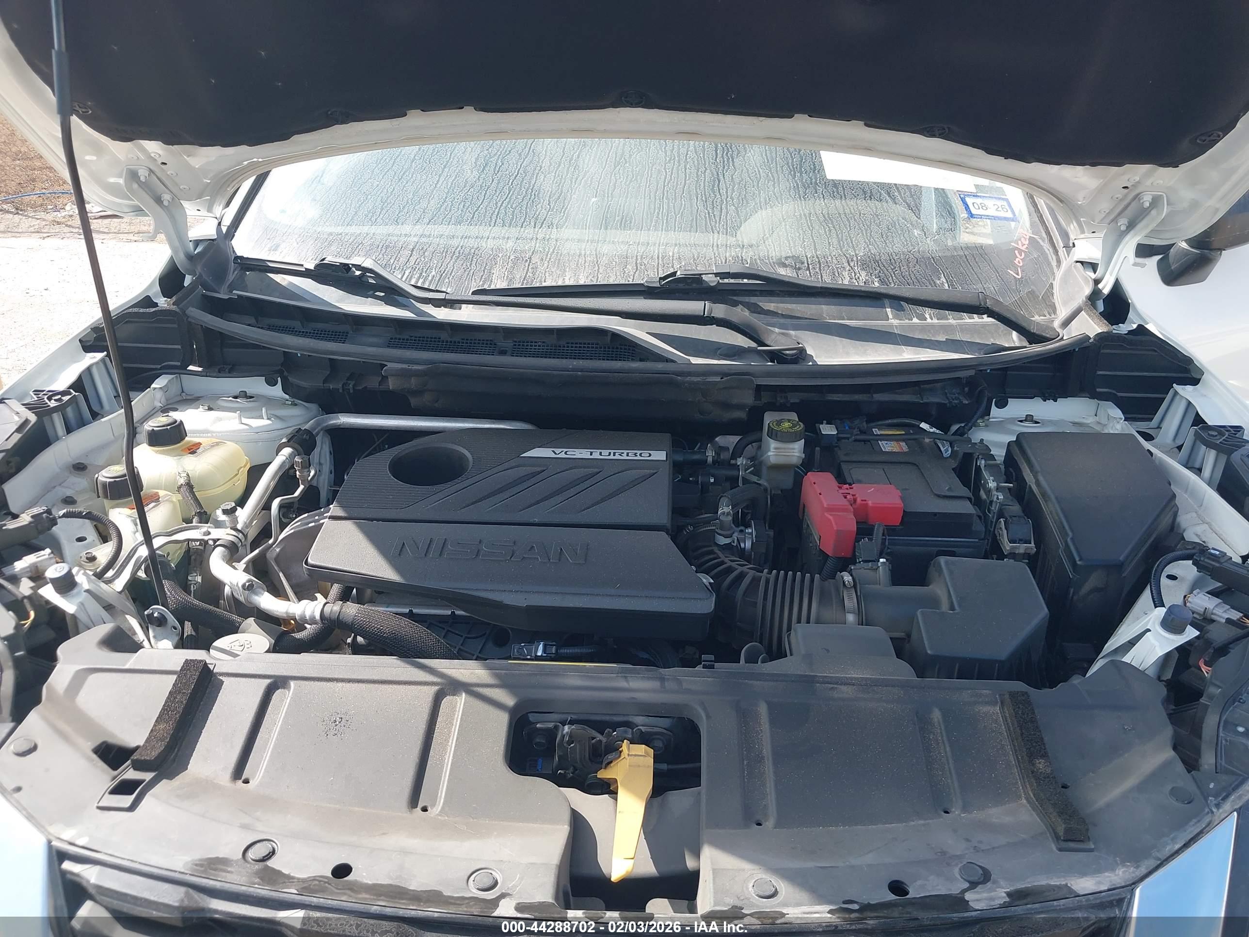 NISSAN ROGUE image 10