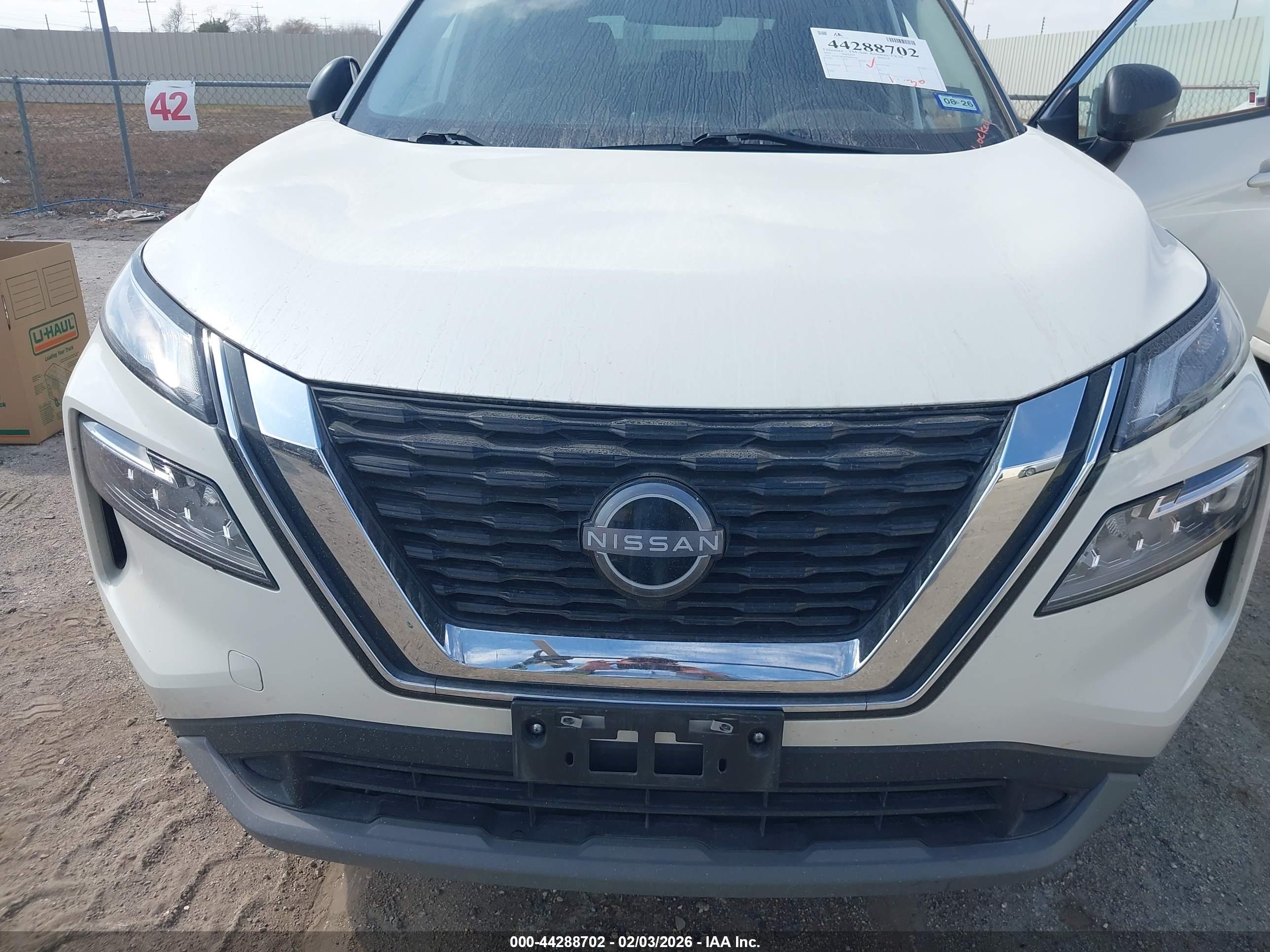 NISSAN ROGUE image 6