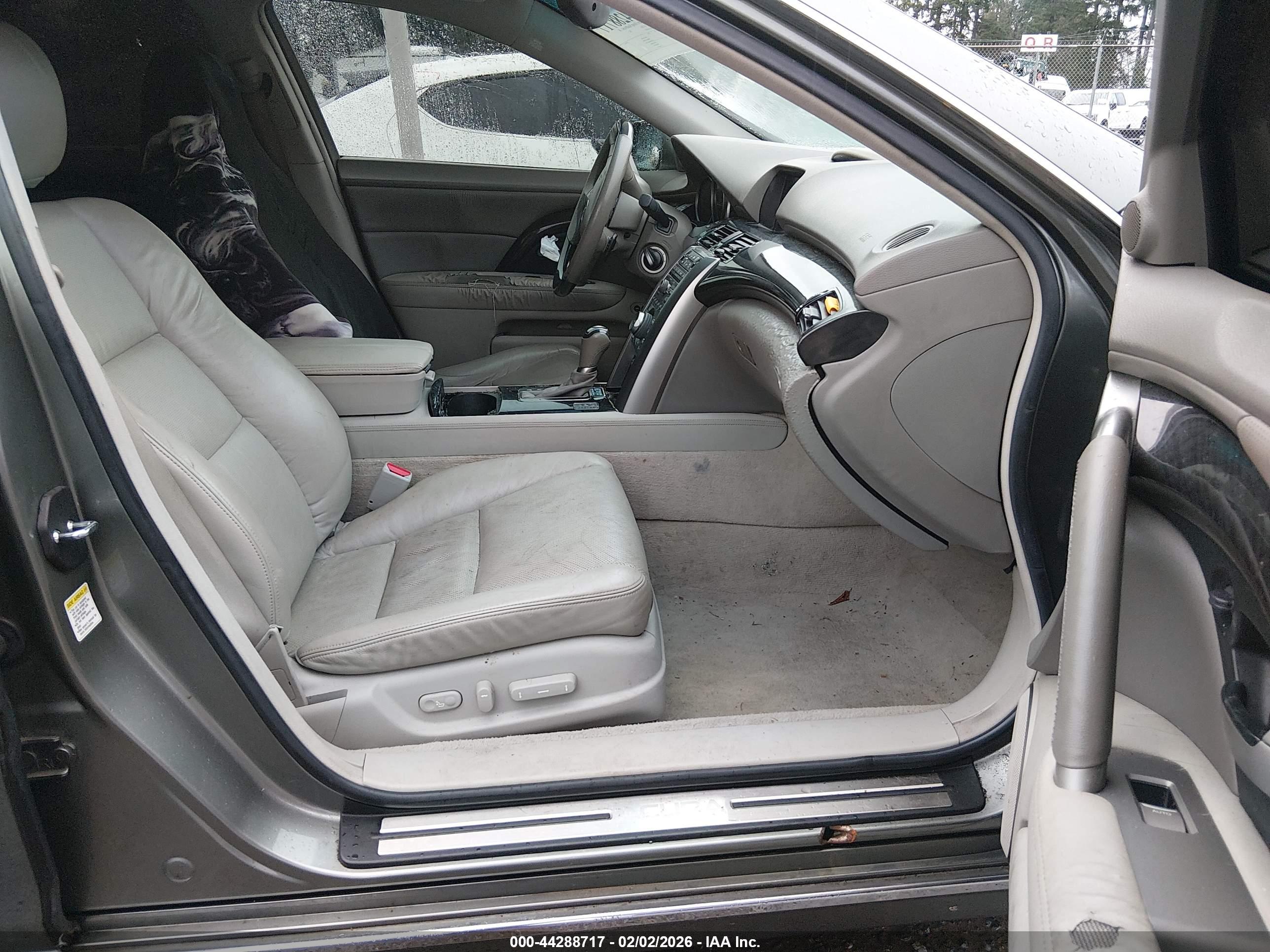 ACURA RL image 5