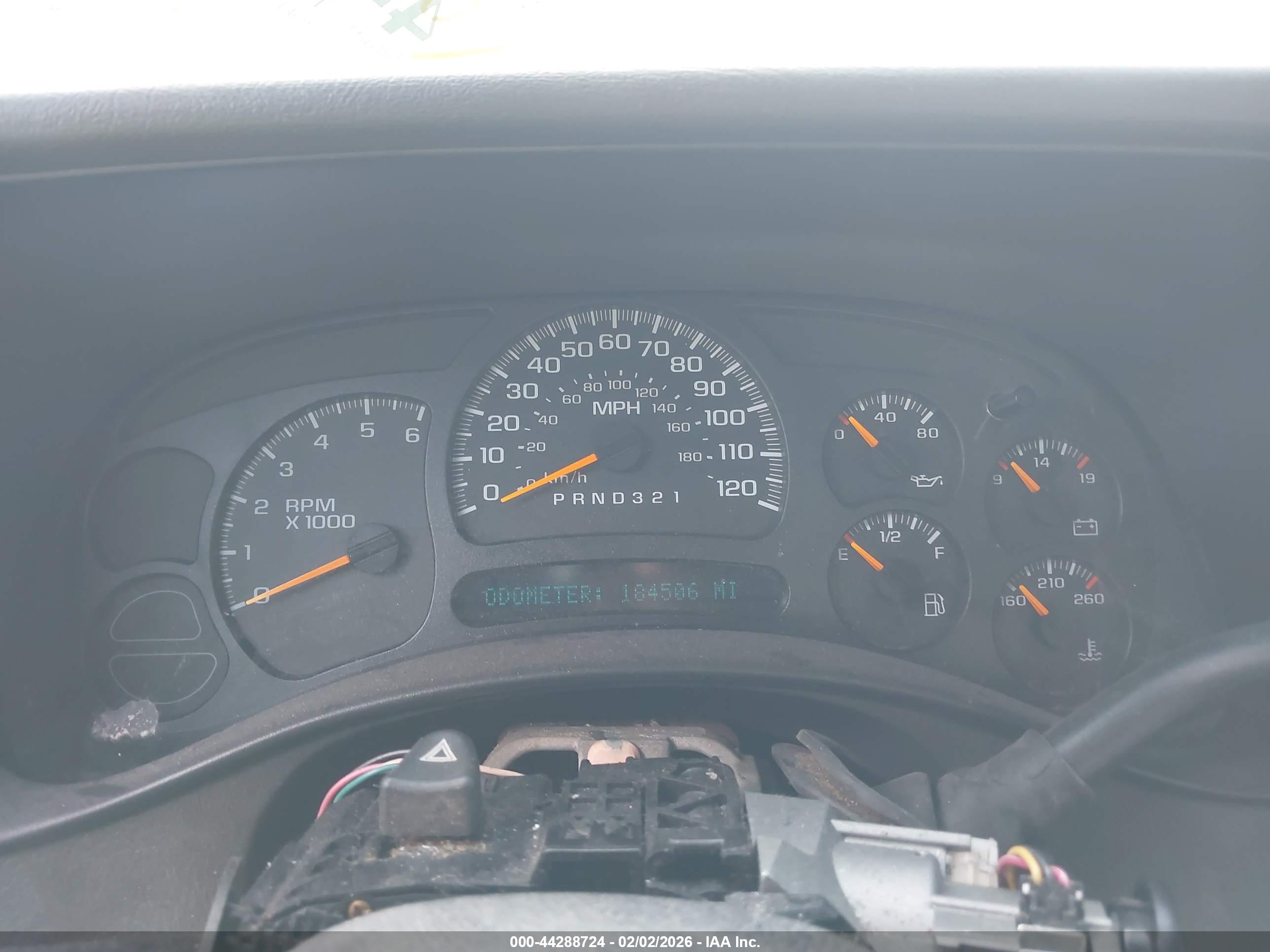 CHEVROLET SILVERADO image 7