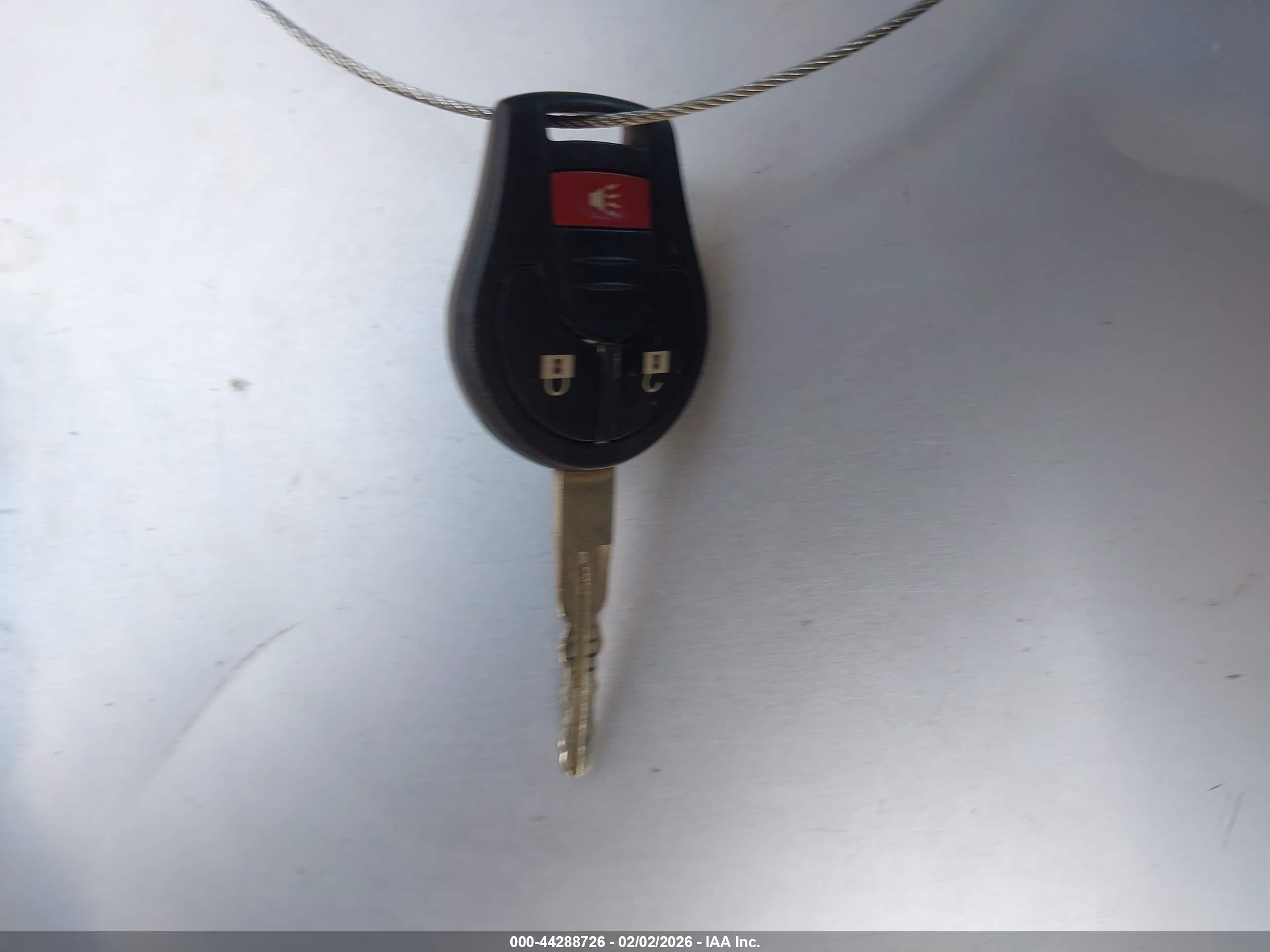 NISSAN VERSA image 11