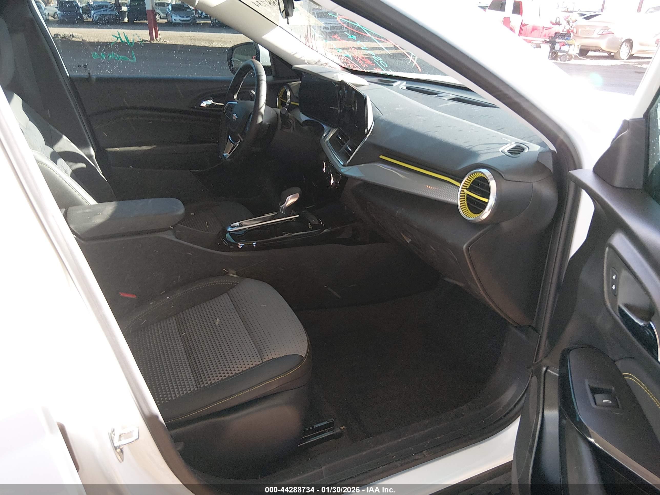 CHEVROLET TRAX image 5