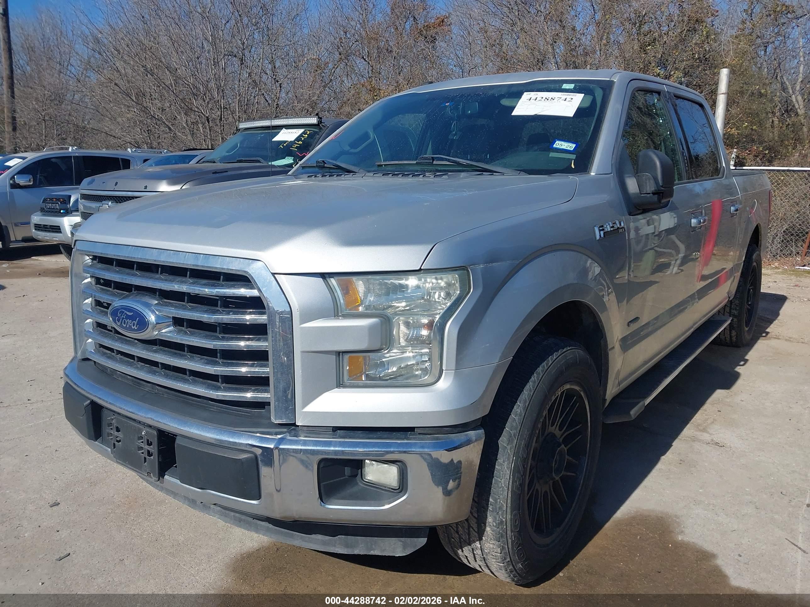 FORD F-150 image 2