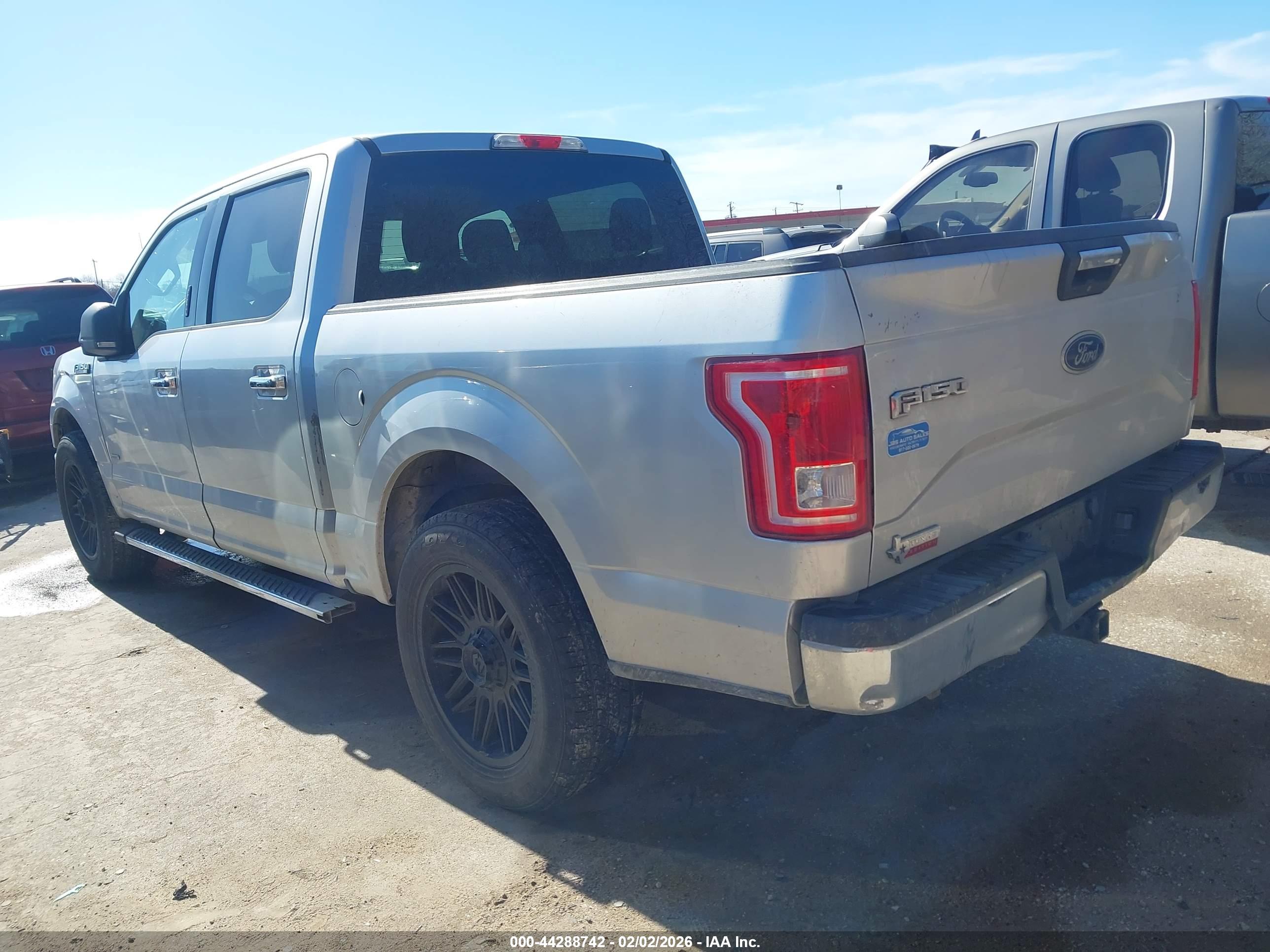 FORD F-150 image 3