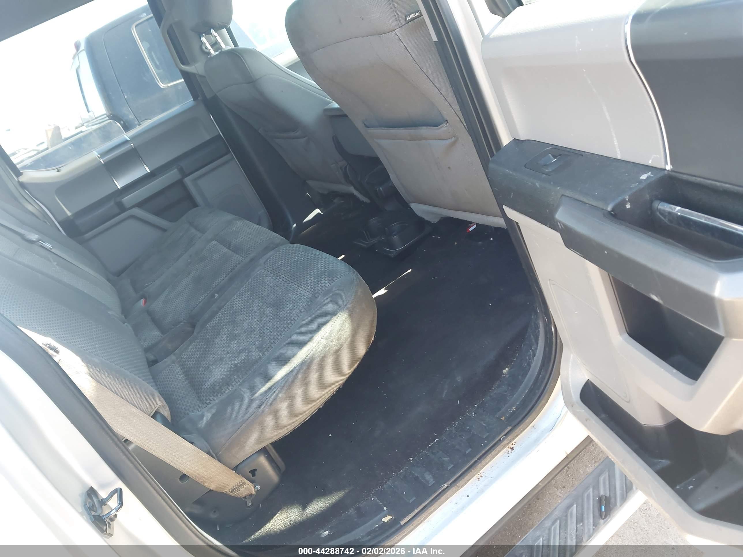 FORD F-150 image 8