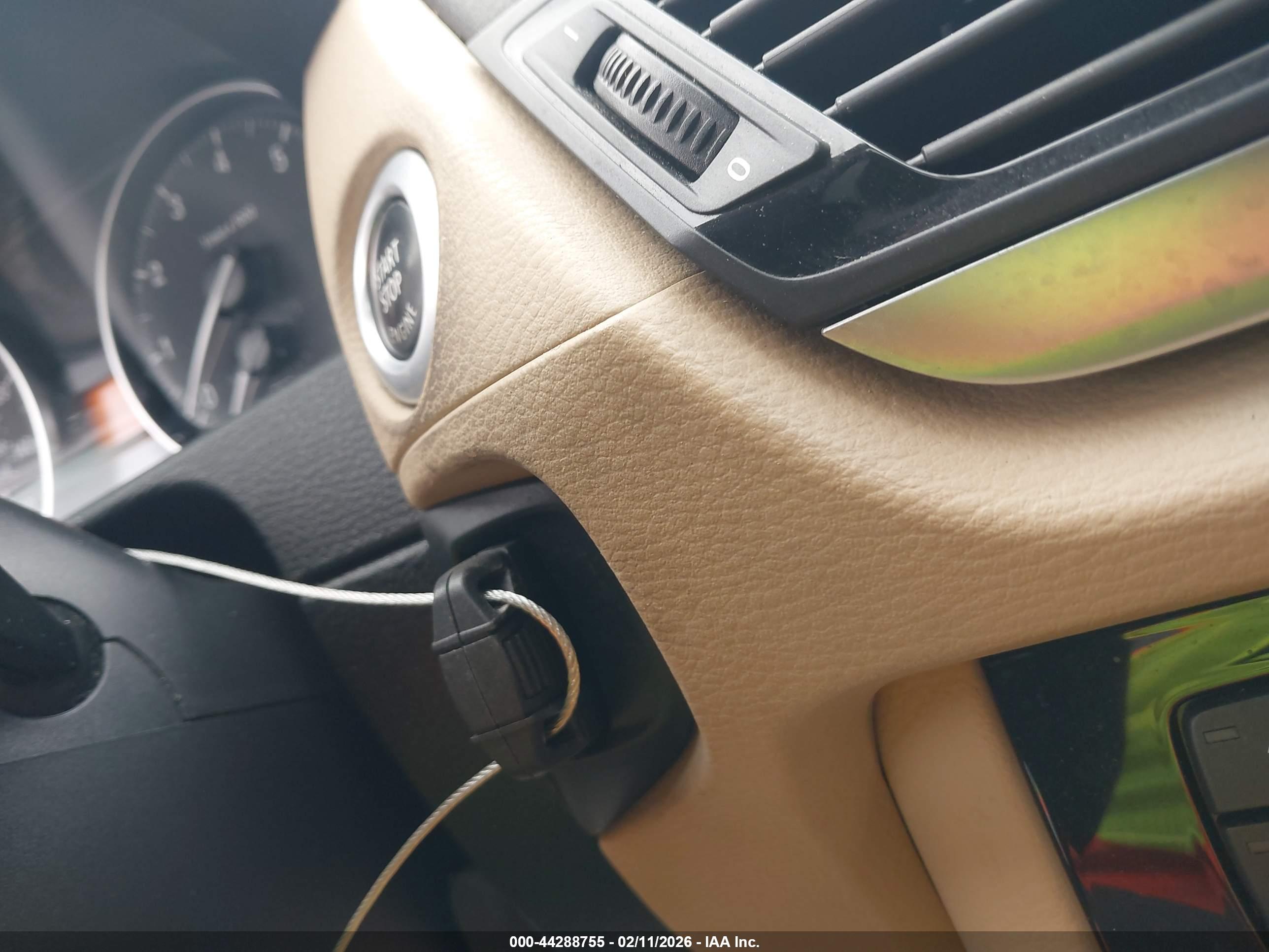 BMW X1 image 11