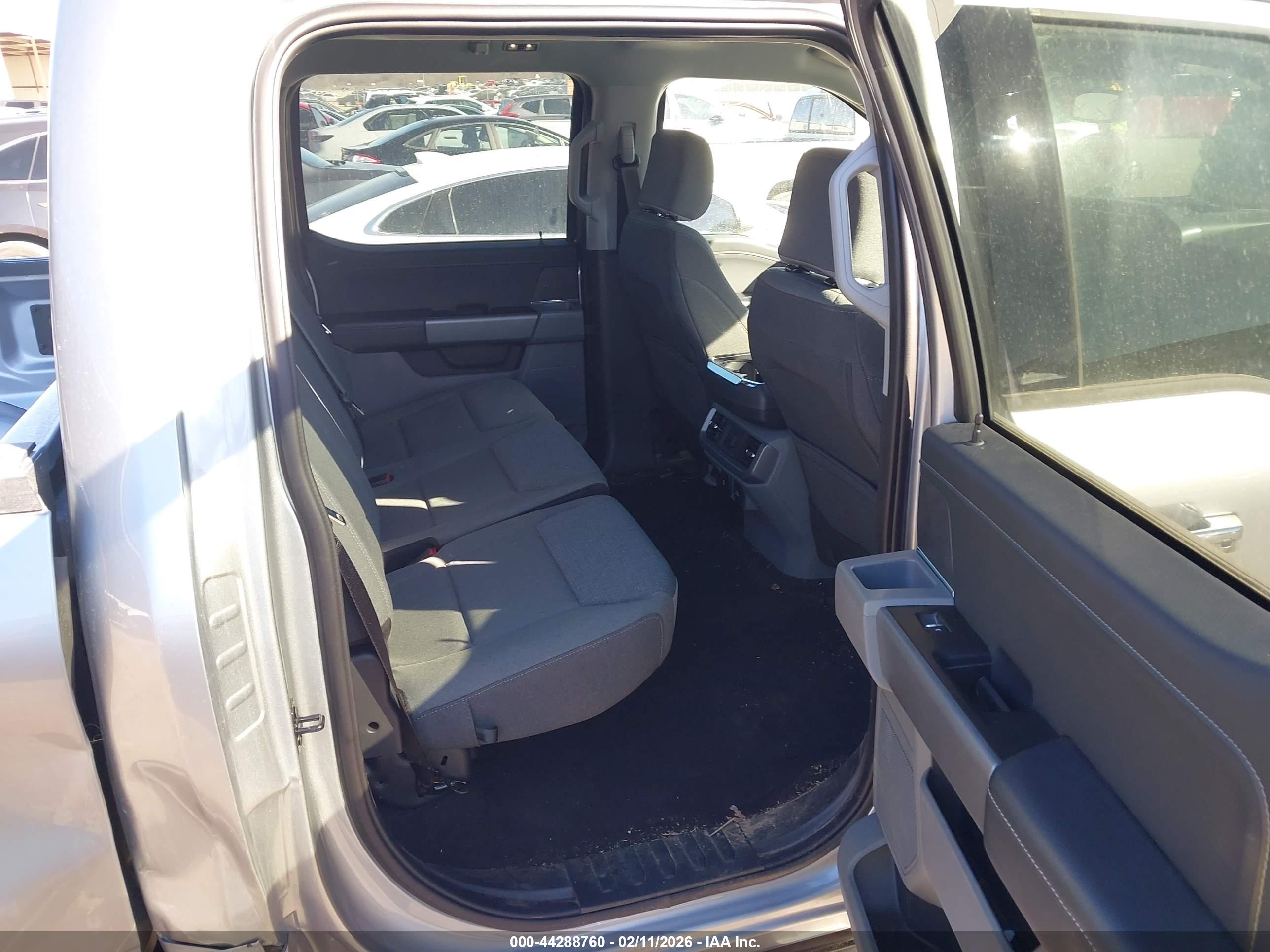 FORD F-150 image 8