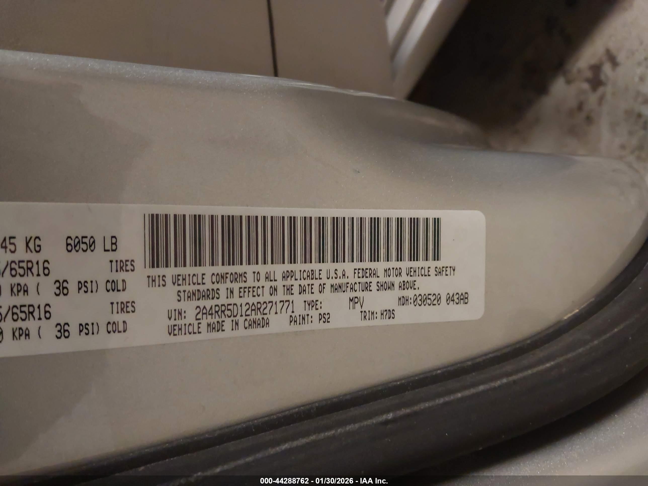 CHRYSLER TOWN image 9