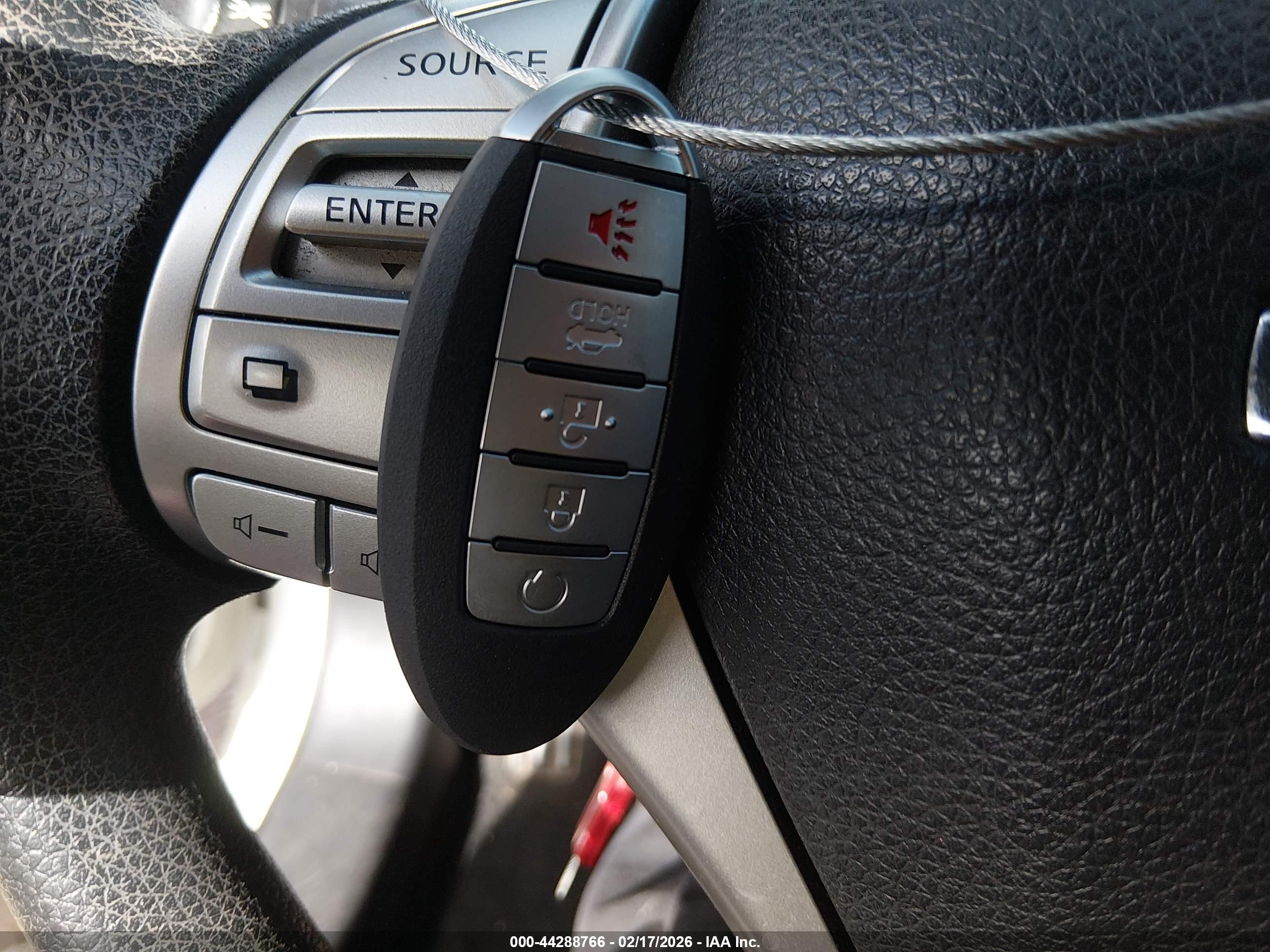 NISSAN ALTIMA image 11