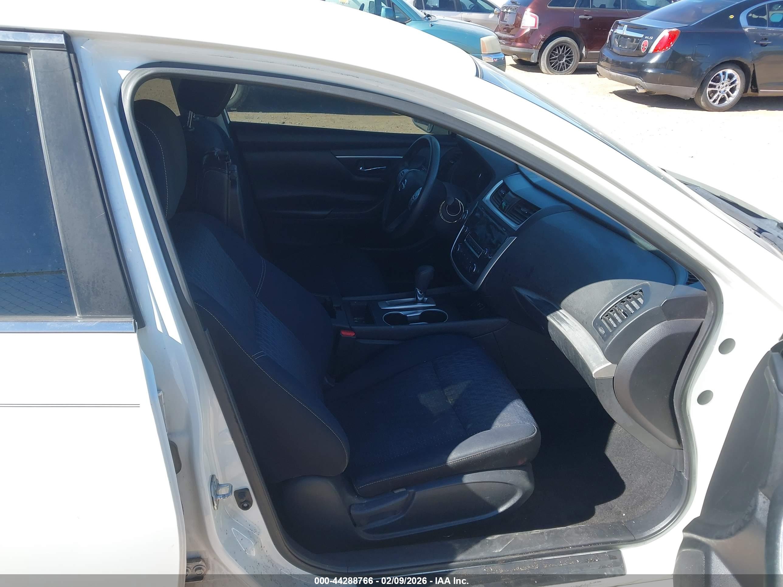 NISSAN ALTIMA image 5