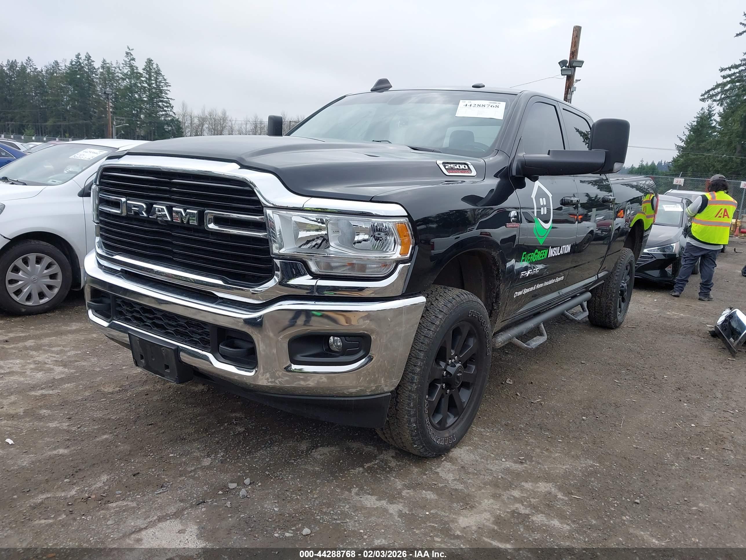 RAM 2500 image 2