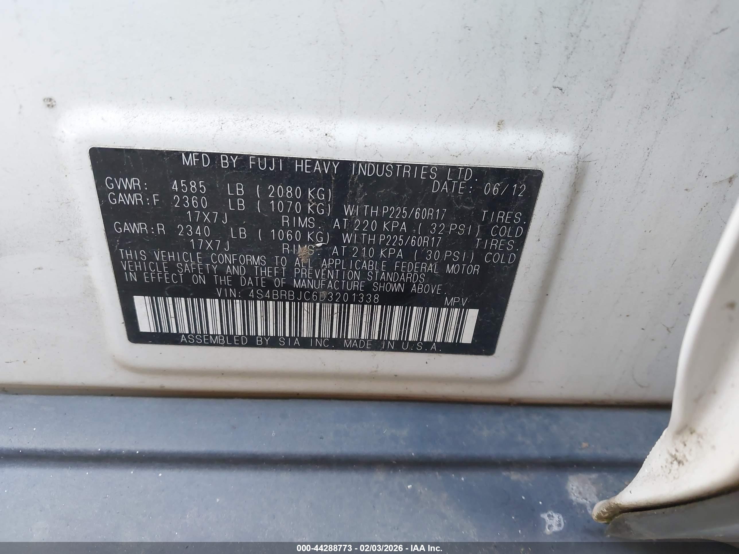 SUBARU OUTBACK image 9