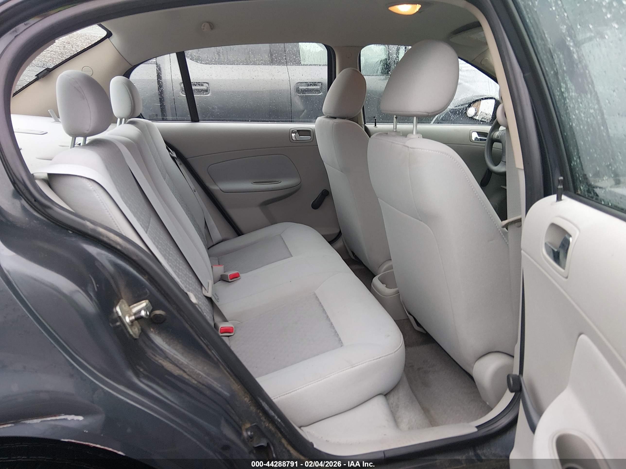 CHEVROLET COBALT image 8