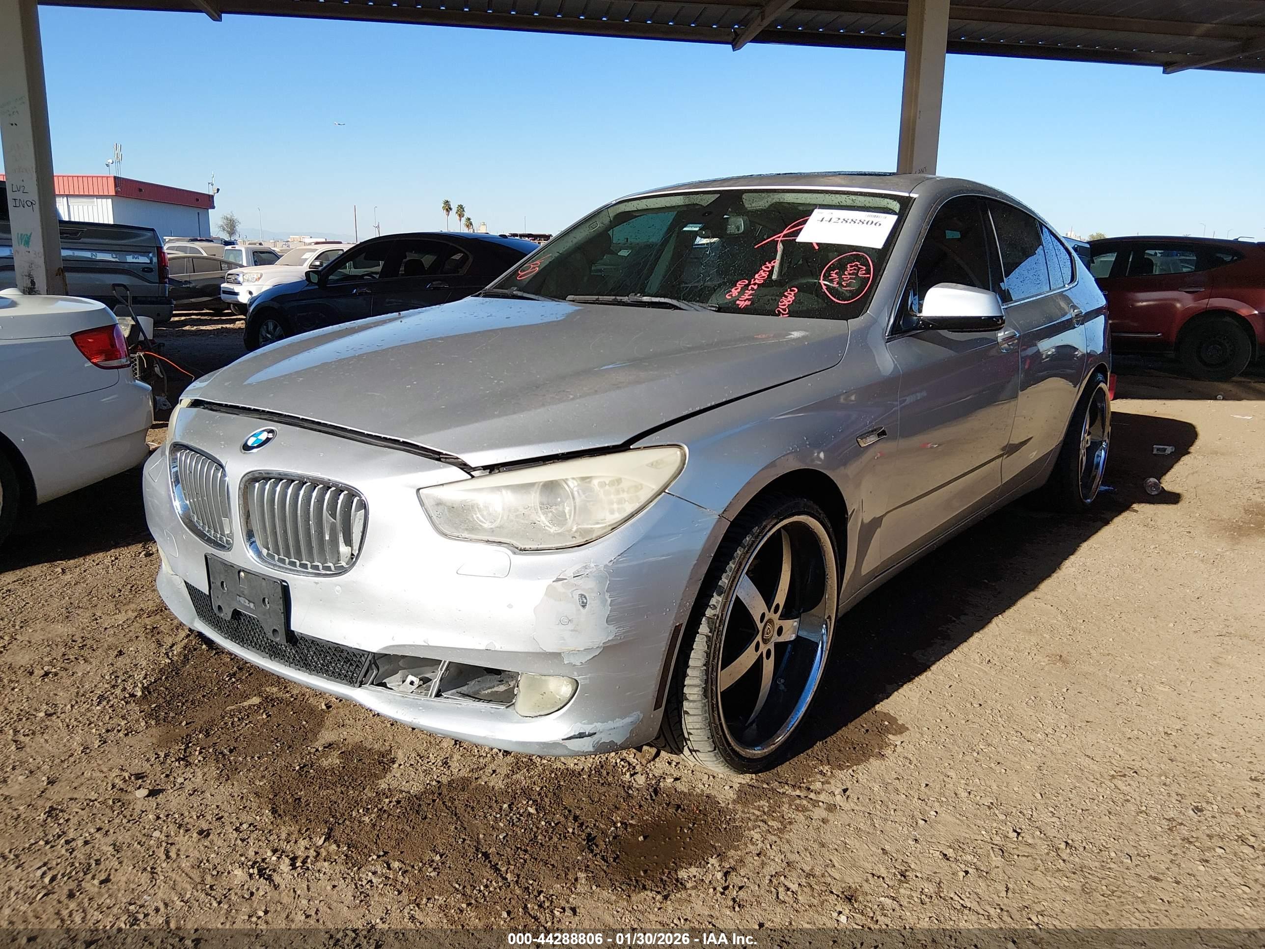 BMW 550I image 2