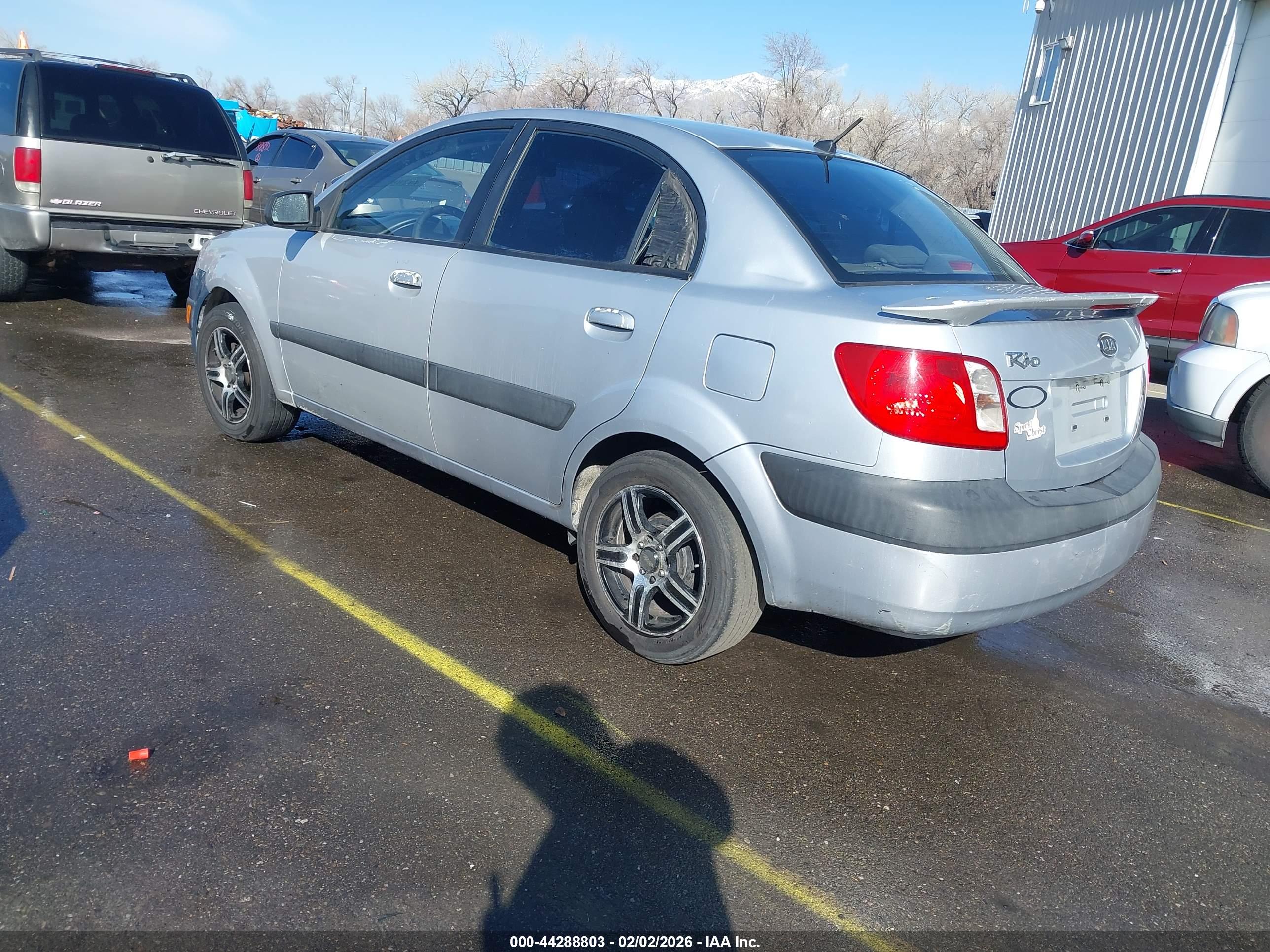 KIA RIO image 3